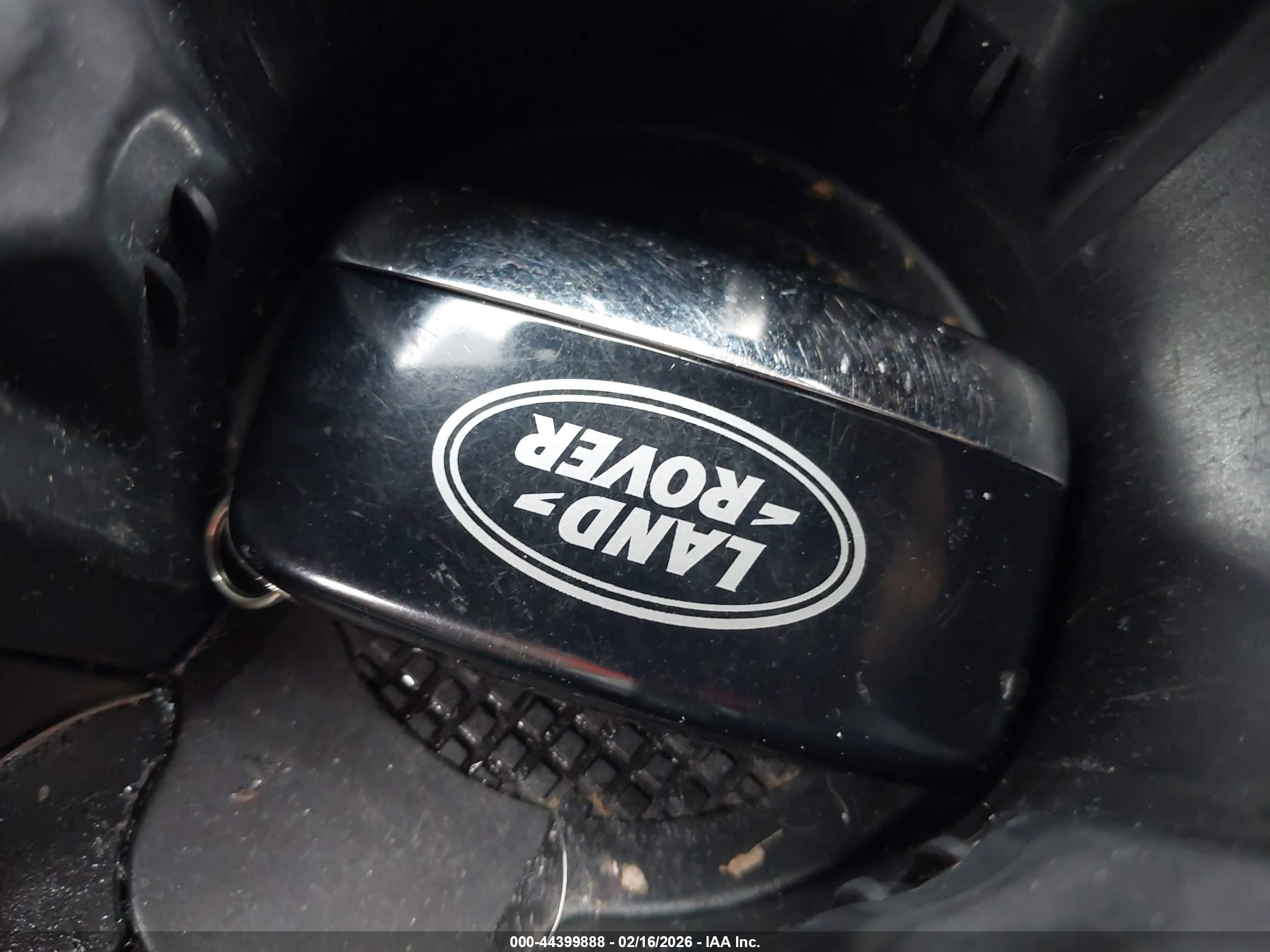 LAND ROVER image 11