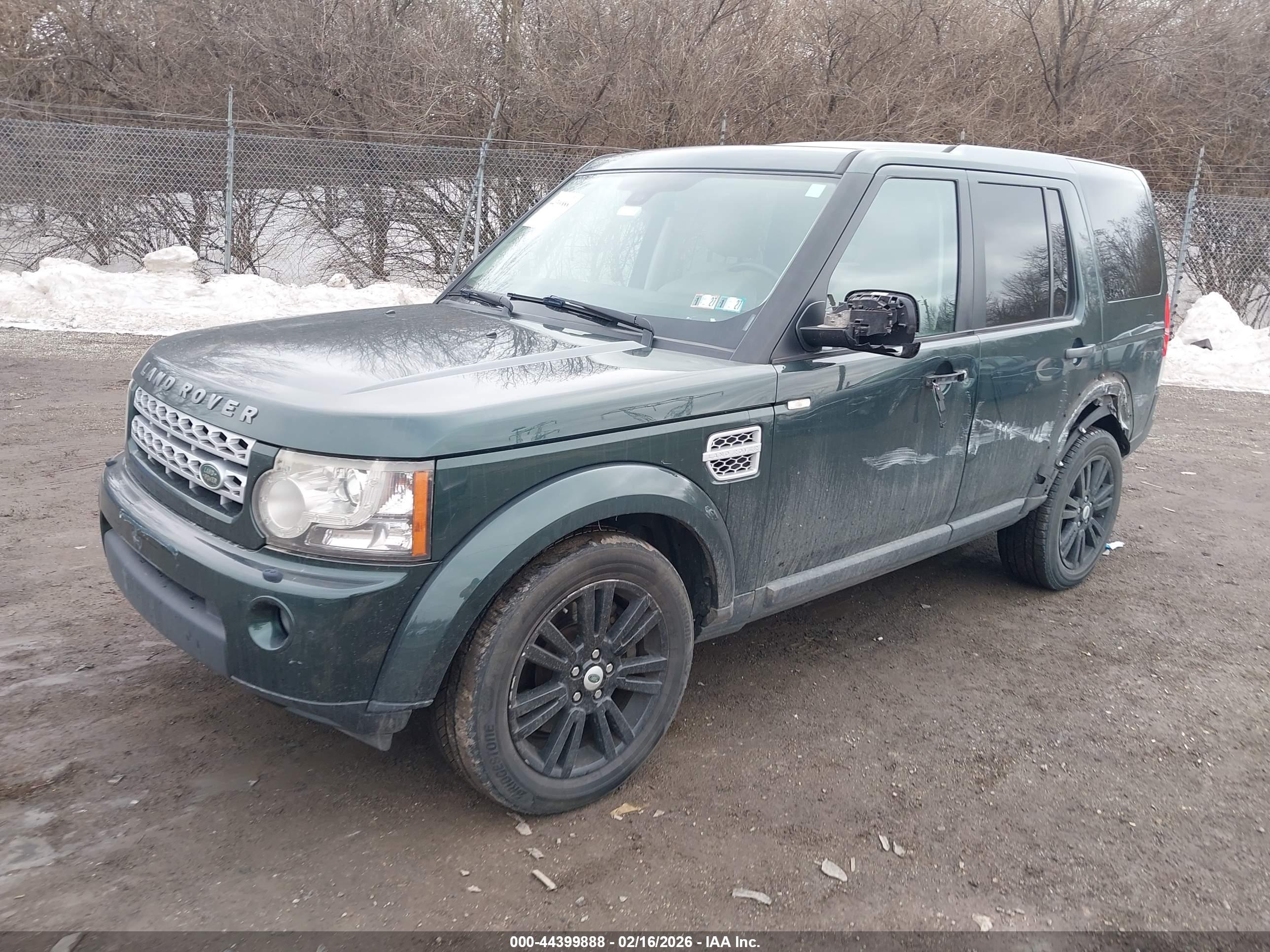LAND ROVER image 2