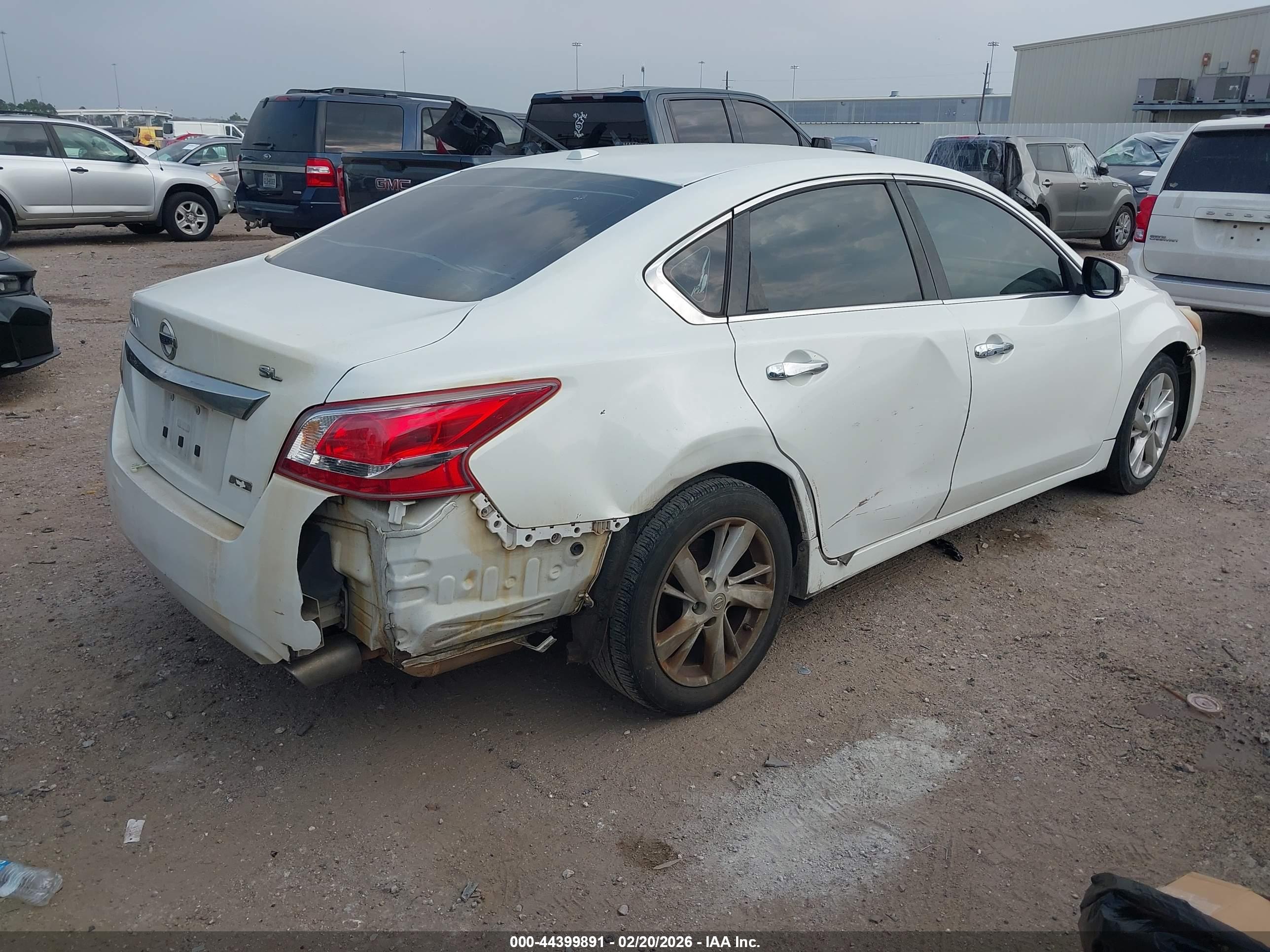 NISSAN ALTIMA image 4