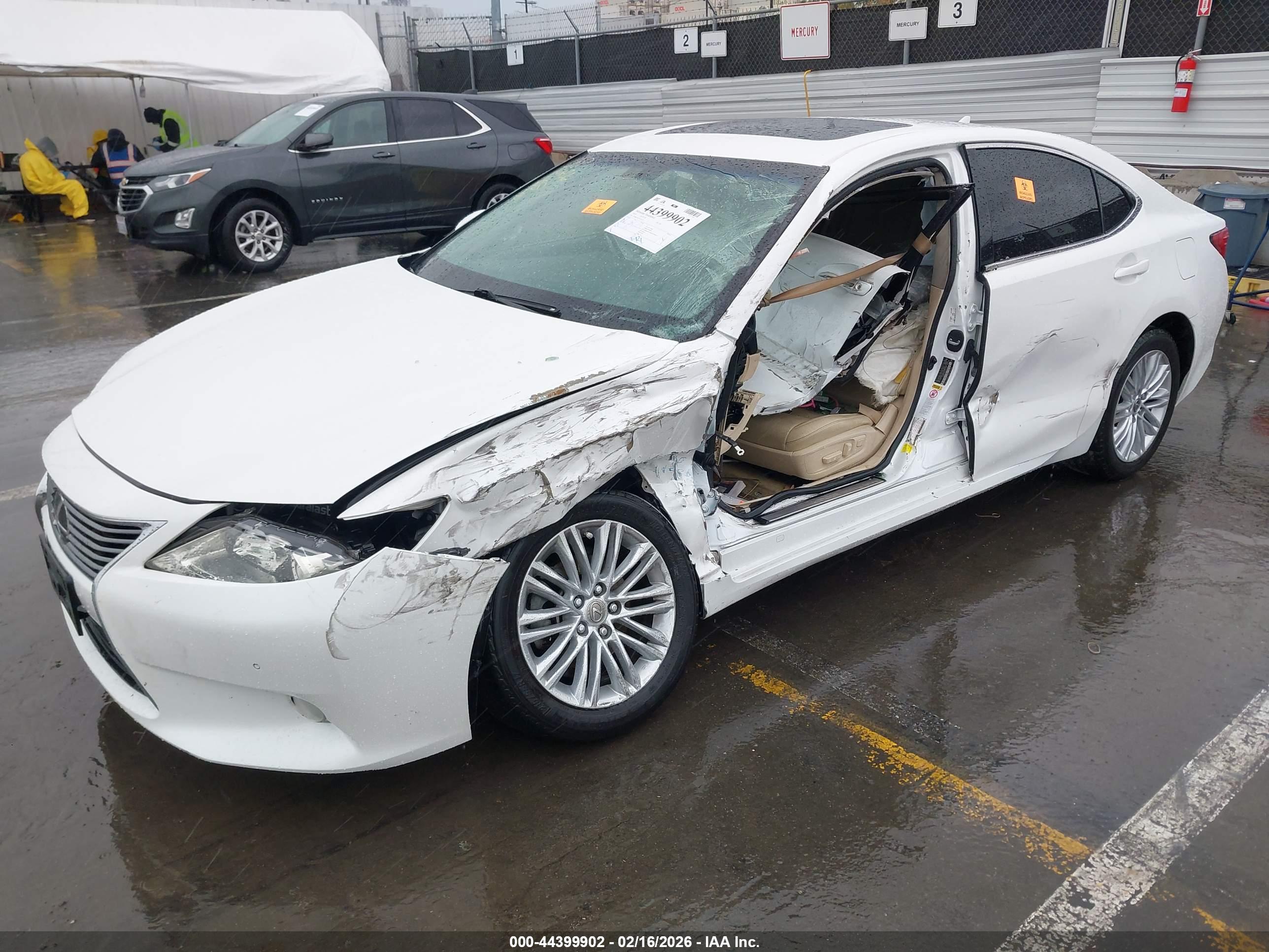 LEXUS ES image 2
