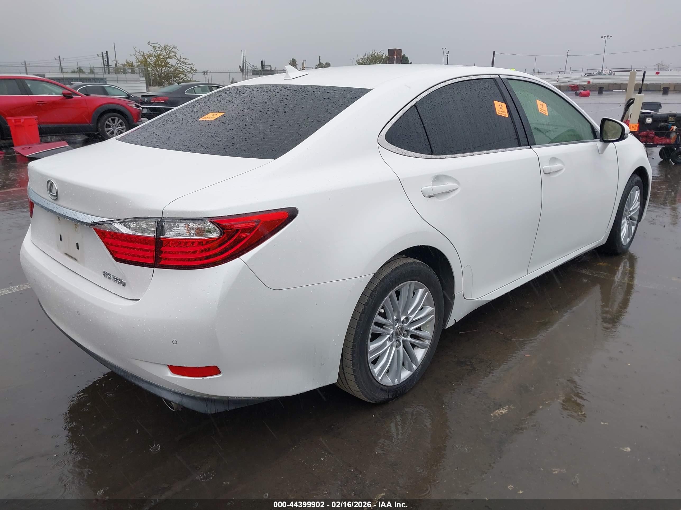 LEXUS ES image 4