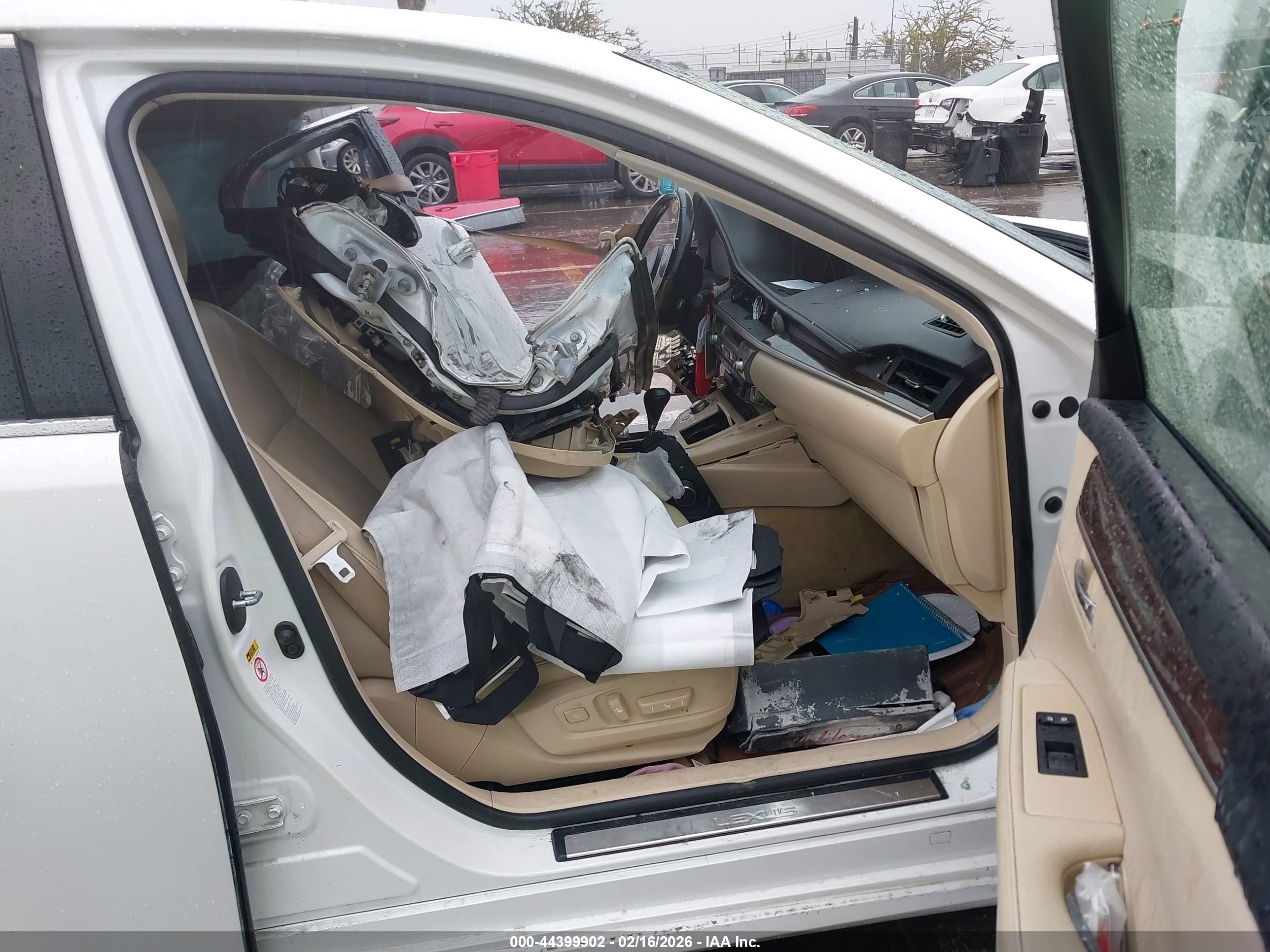 LEXUS ES image 5
