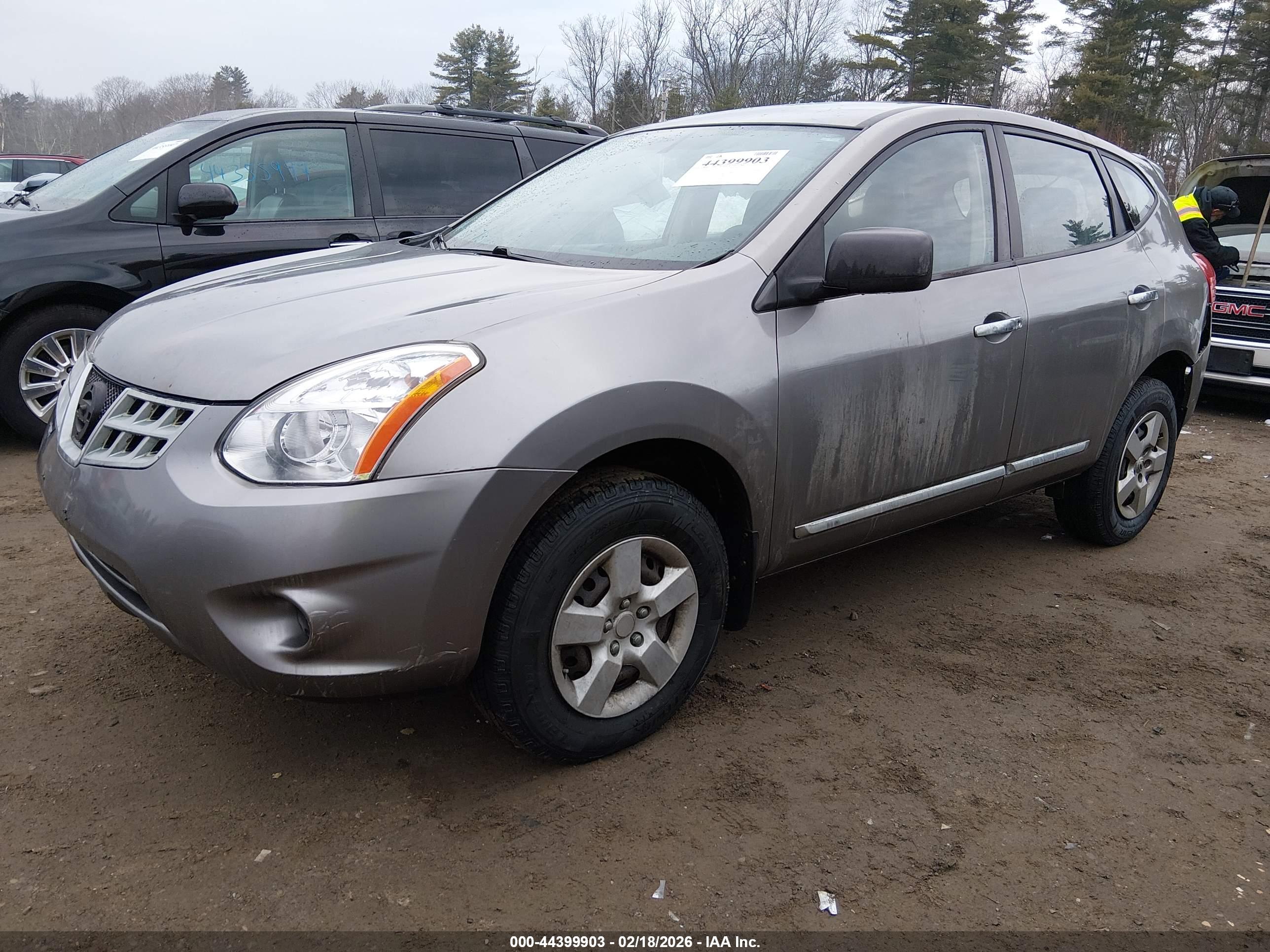 NISSAN ROGUE image 2
