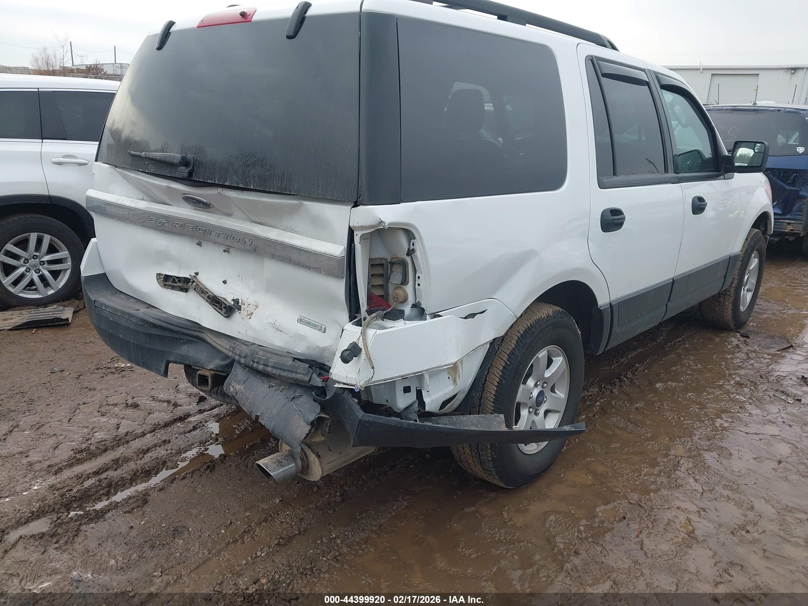 FORD EXPEDITION image 6