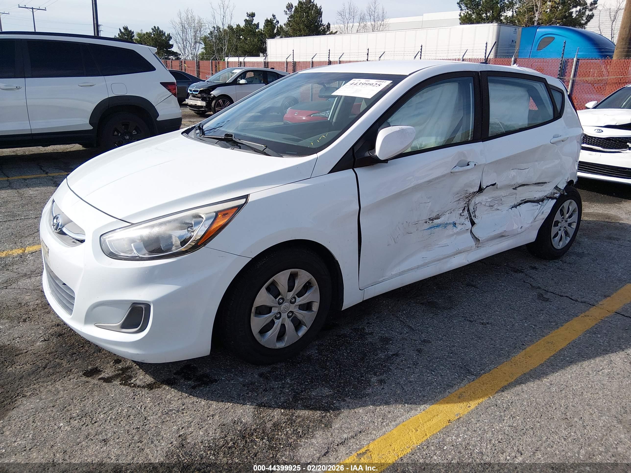 HYUNDAI ACCENT image 2