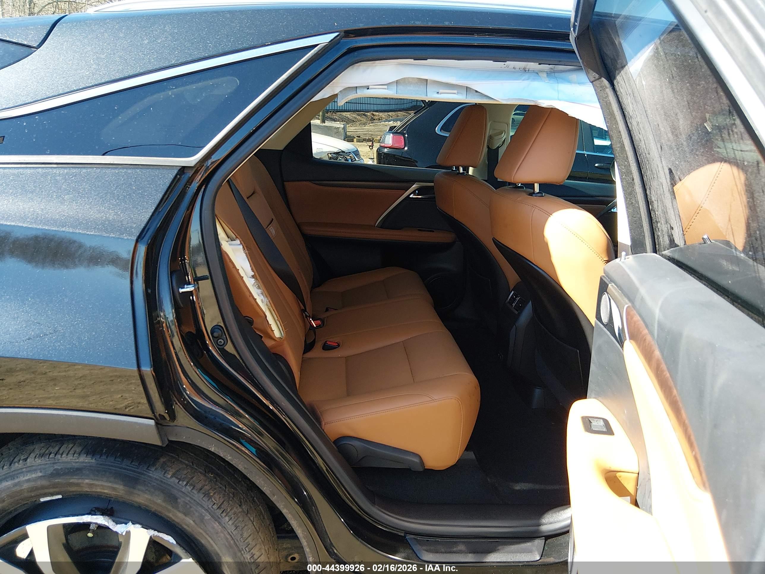 LEXUS RX image 8
