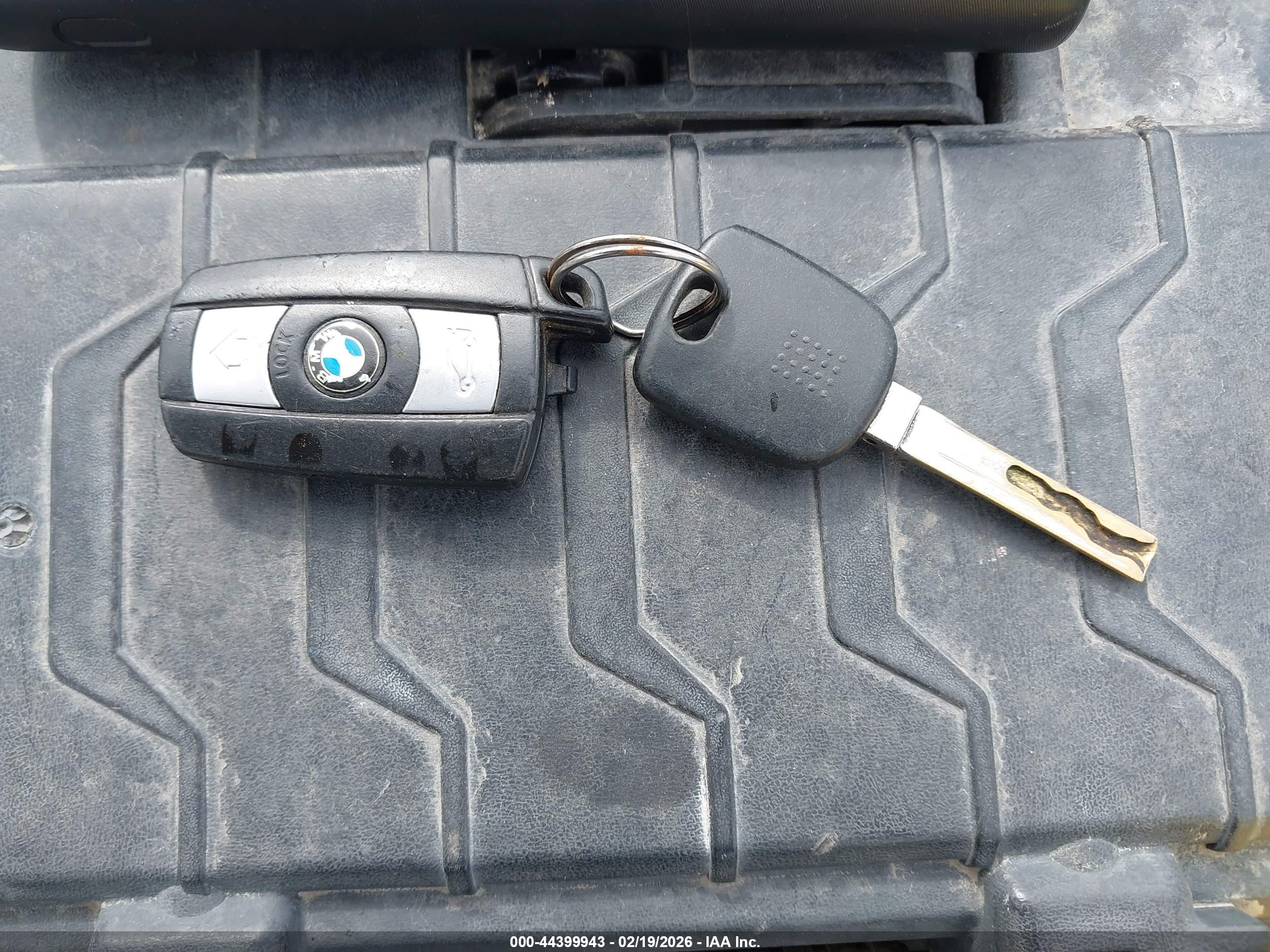 BMW 328I image 11