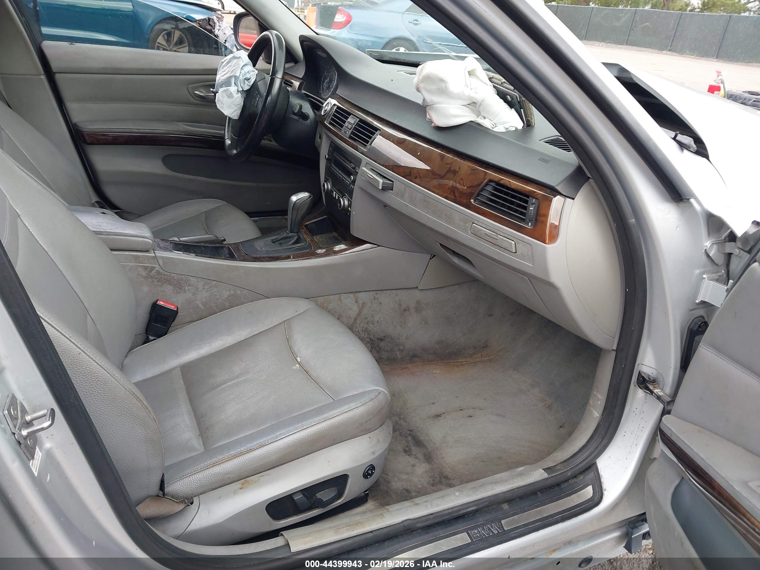 BMW 328I image 5