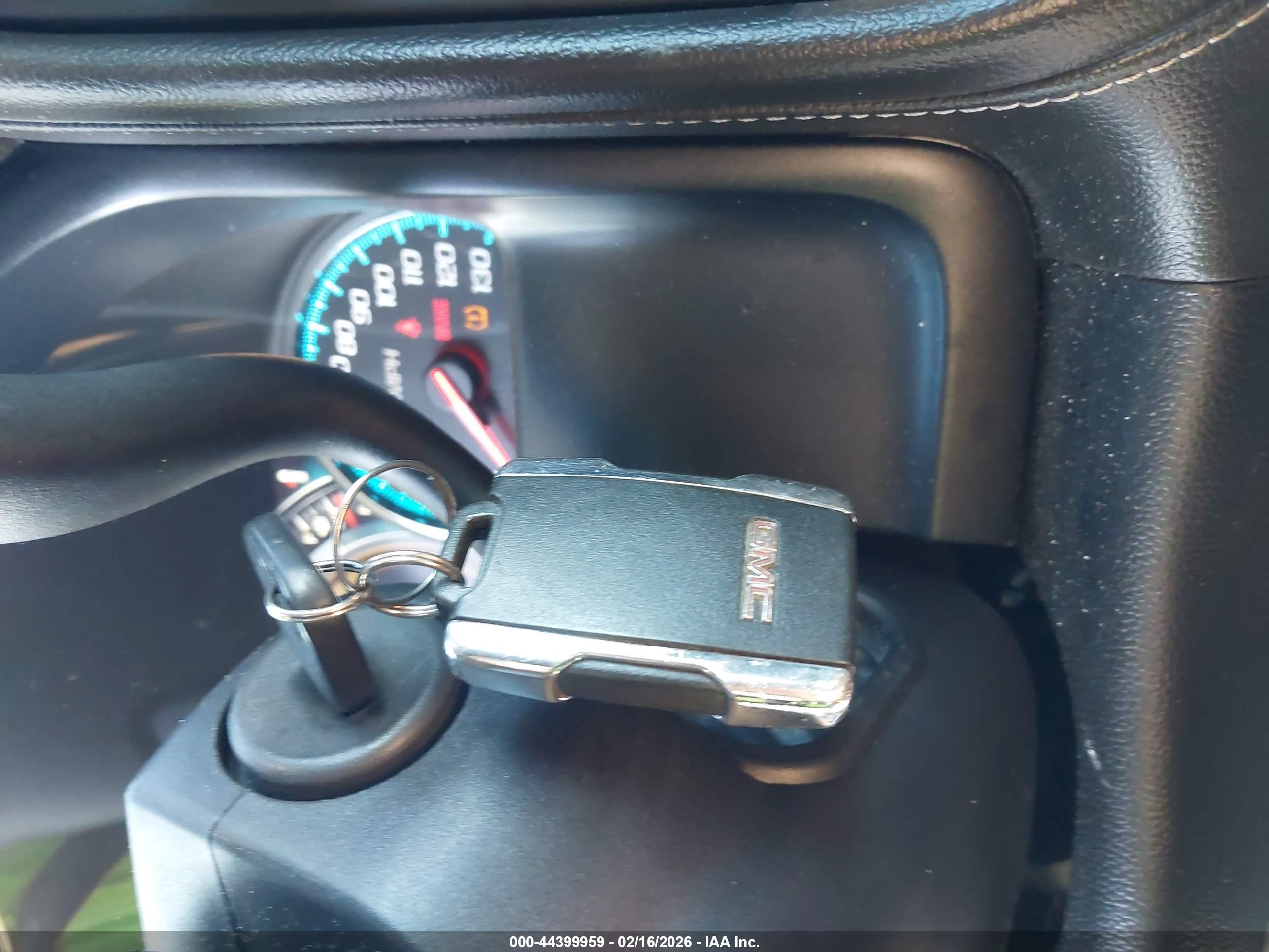 GMC SIERRA image 11
