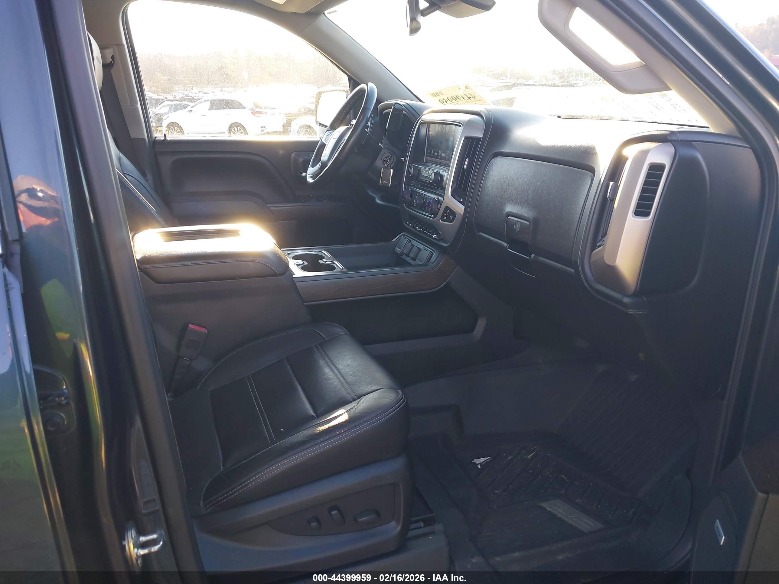 GMC SIERRA image 5
