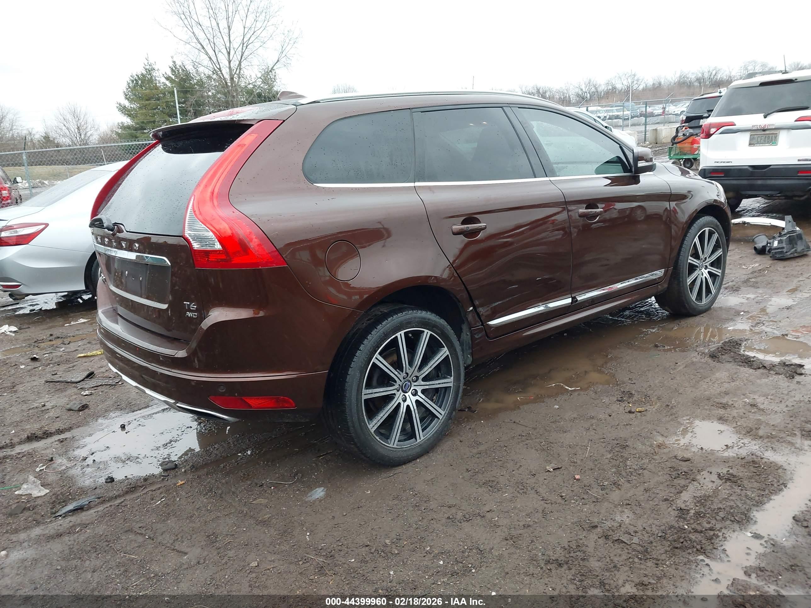 VOLVO XC60 image 4