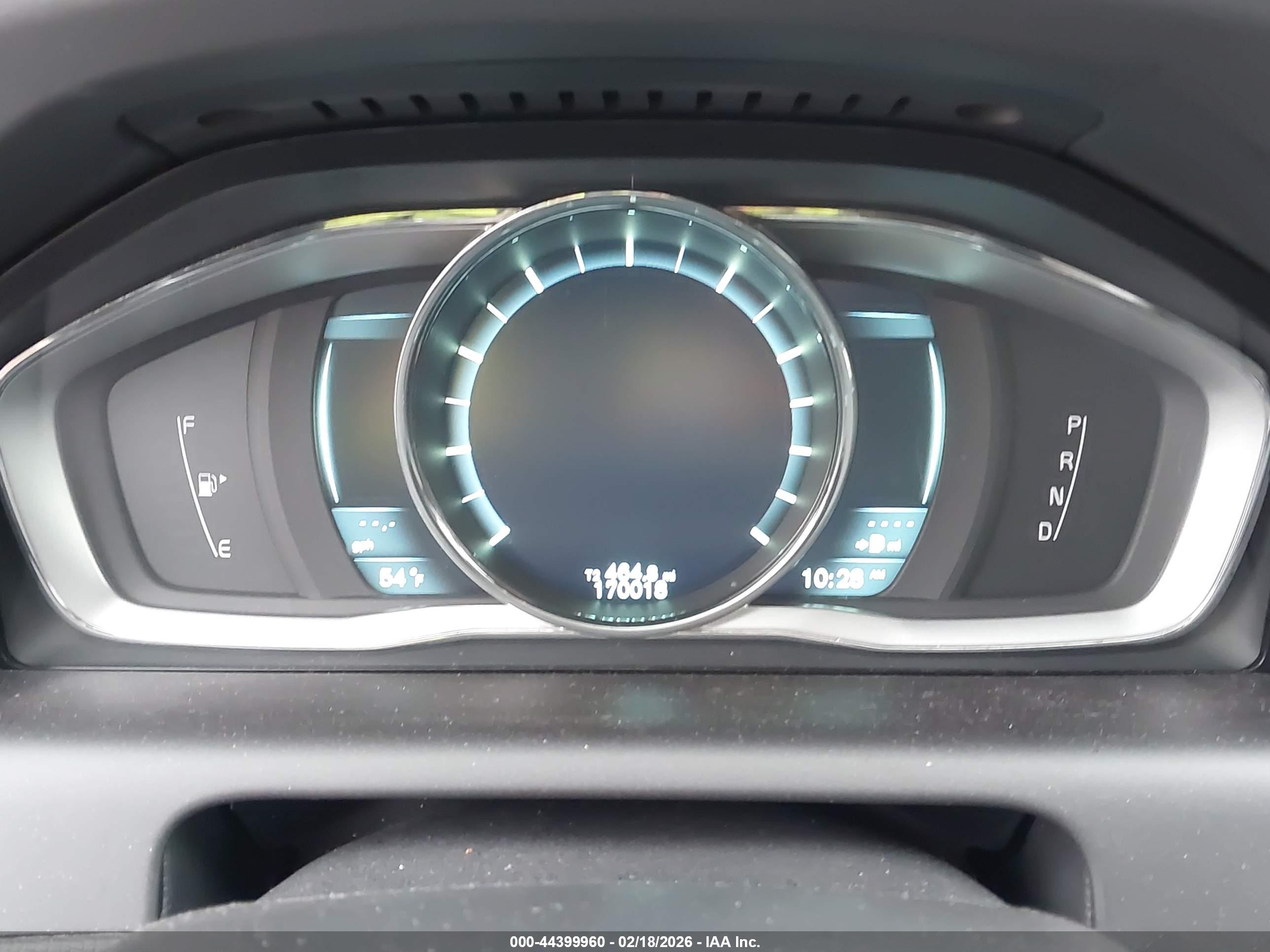 VOLVO XC60 image 7