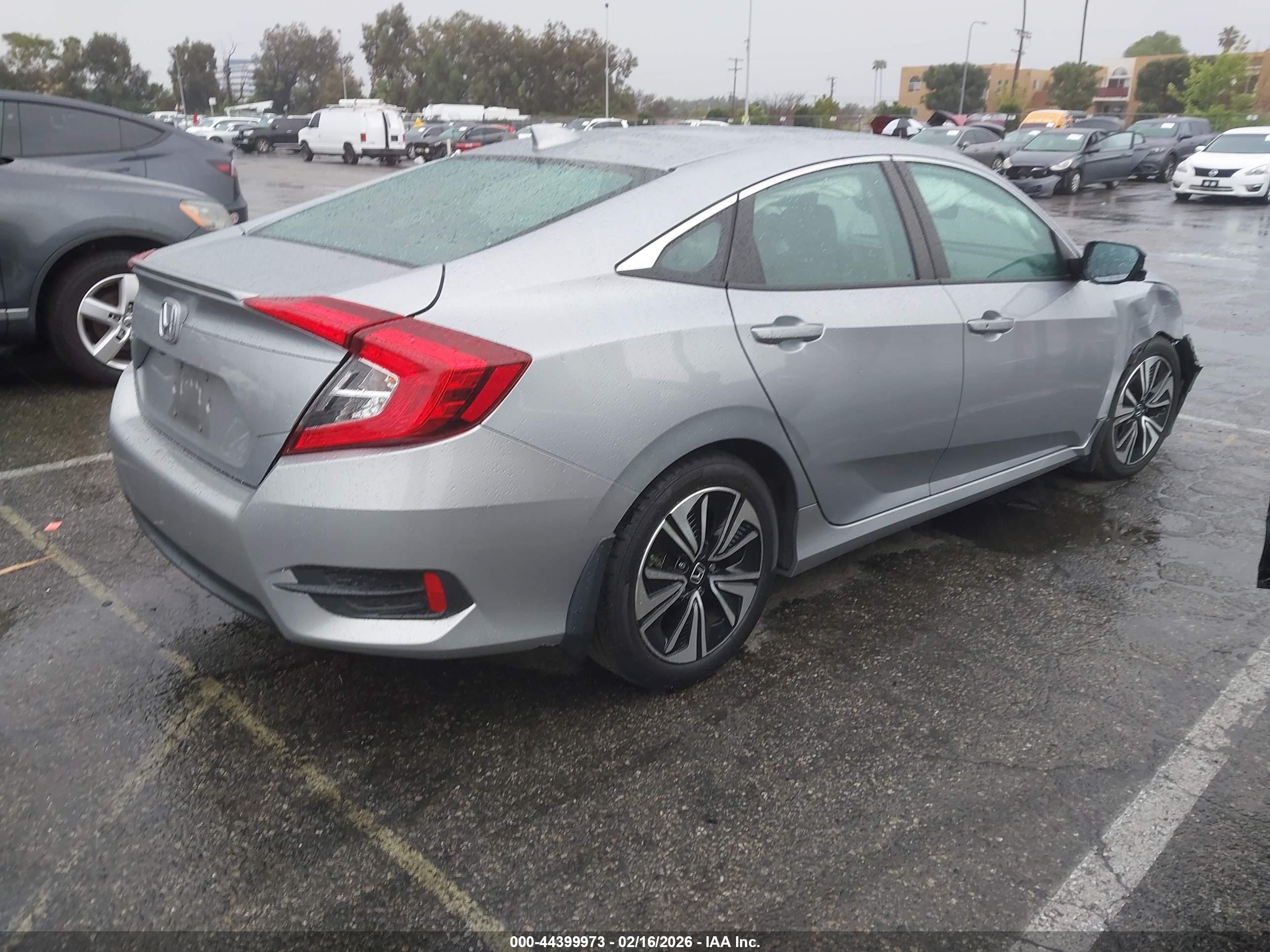 HONDA CIVIC image 4