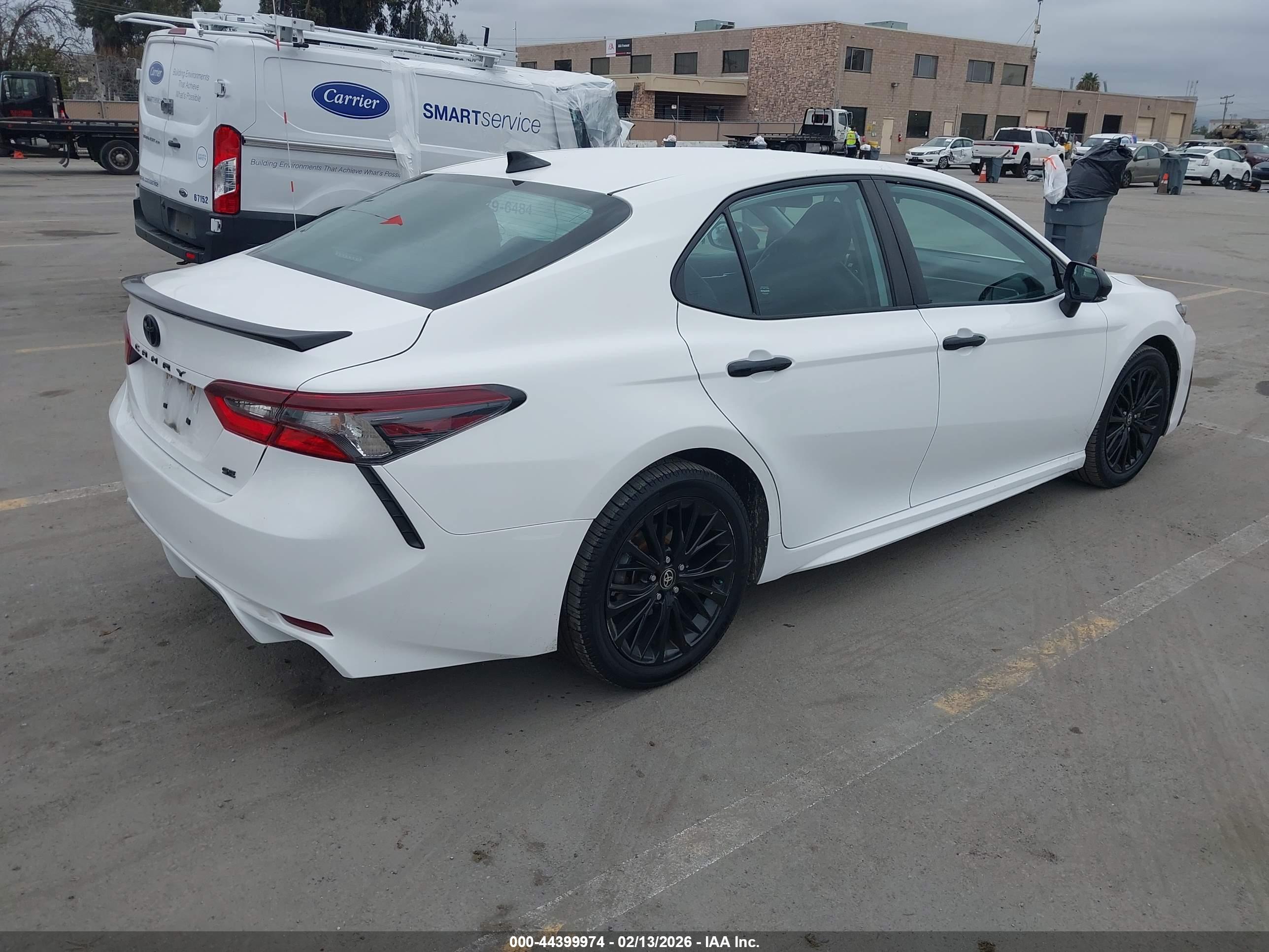 TOYOTA CAMRY image 4