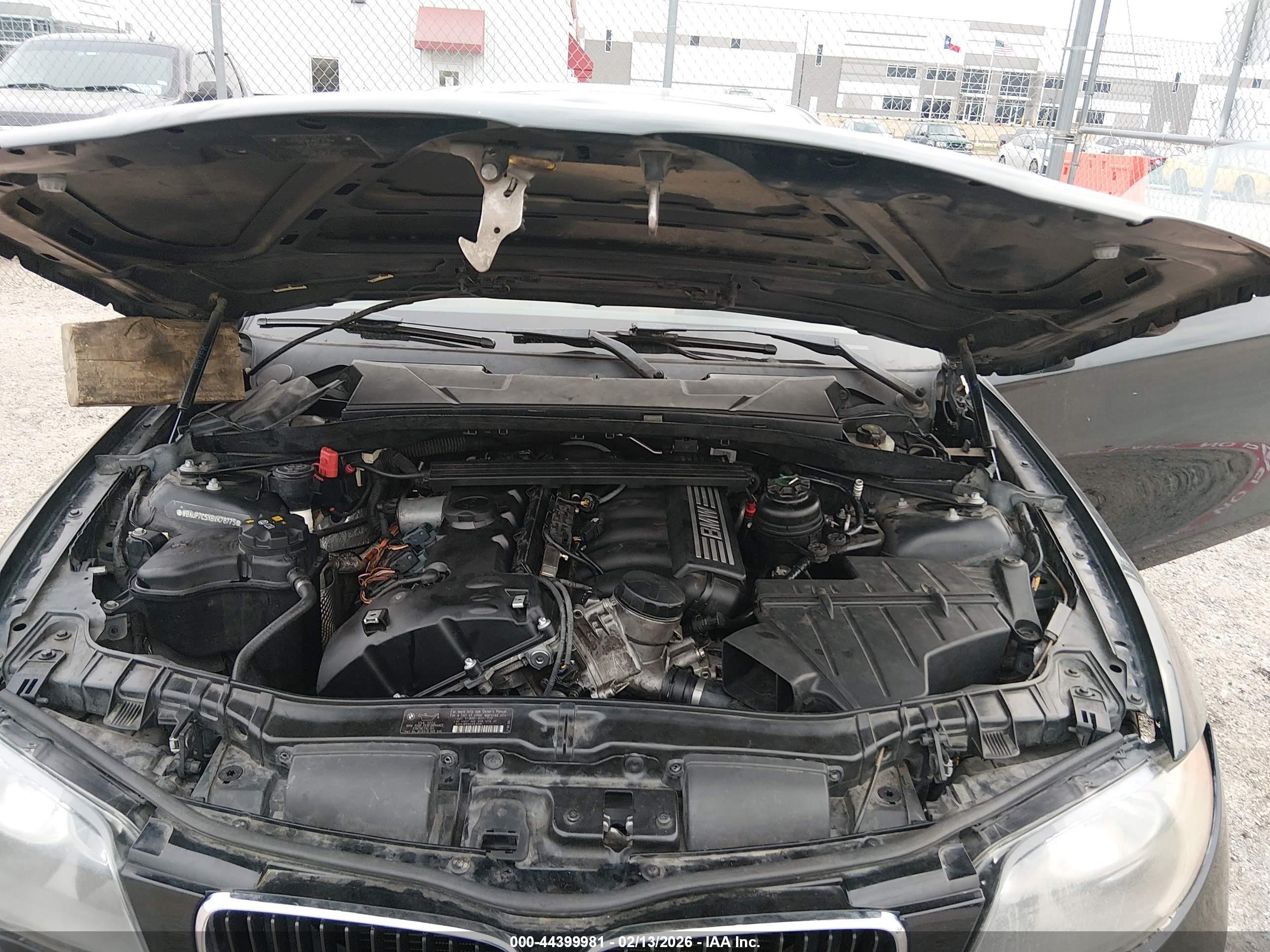 BMW 128I image 10