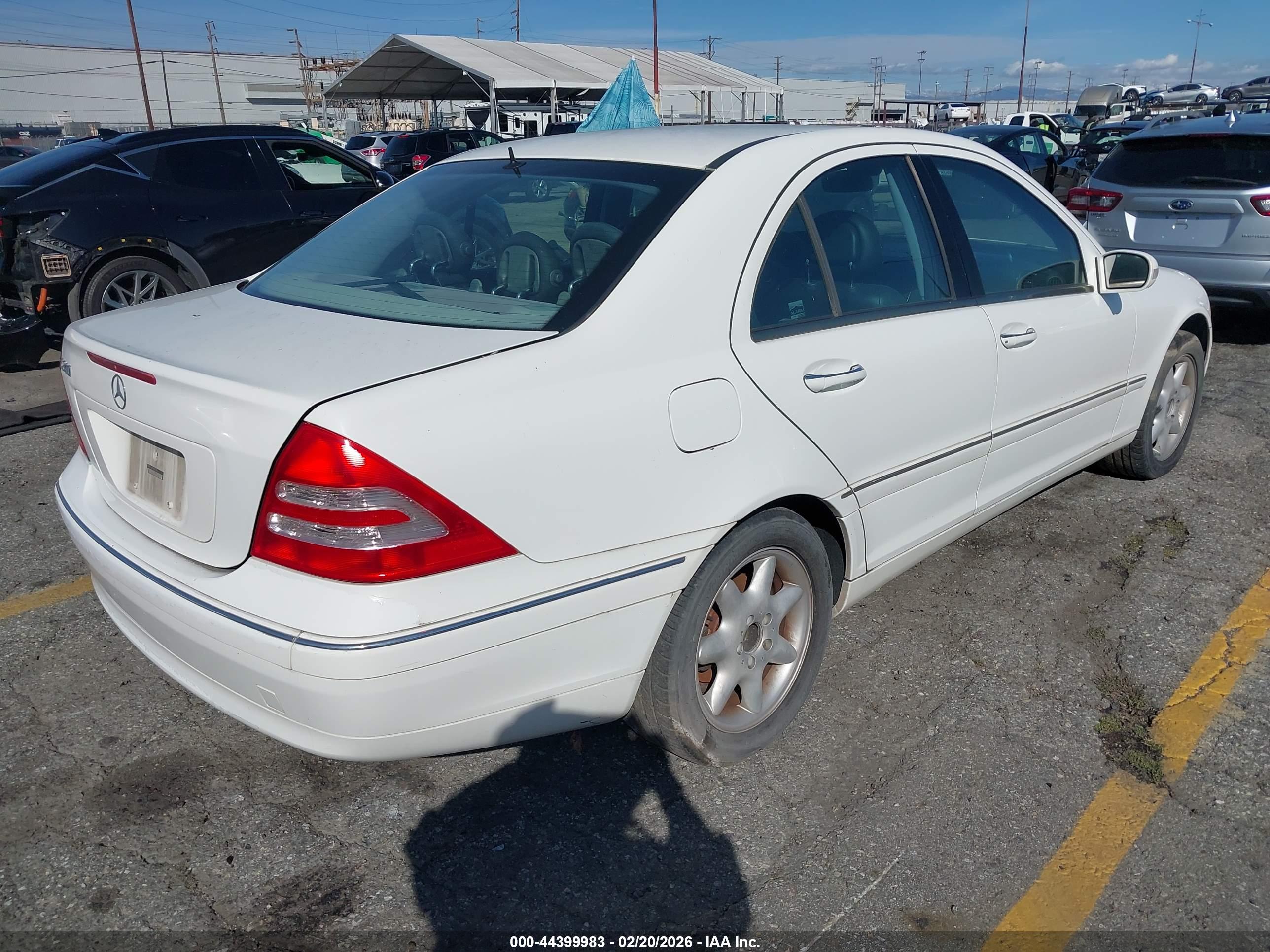 MERCEDES-BENZ C image 4