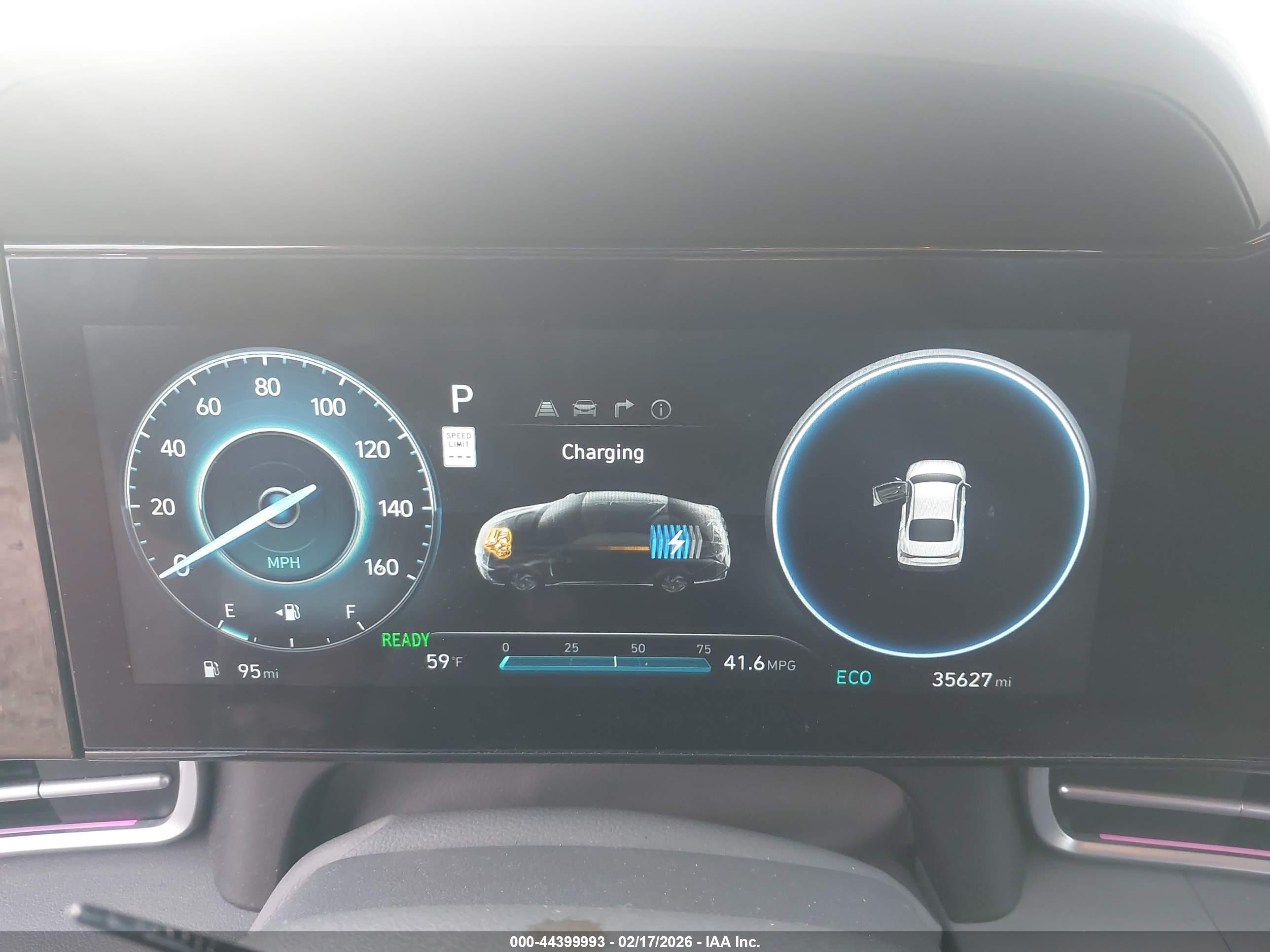 HYUNDAI ELANTRA image 7