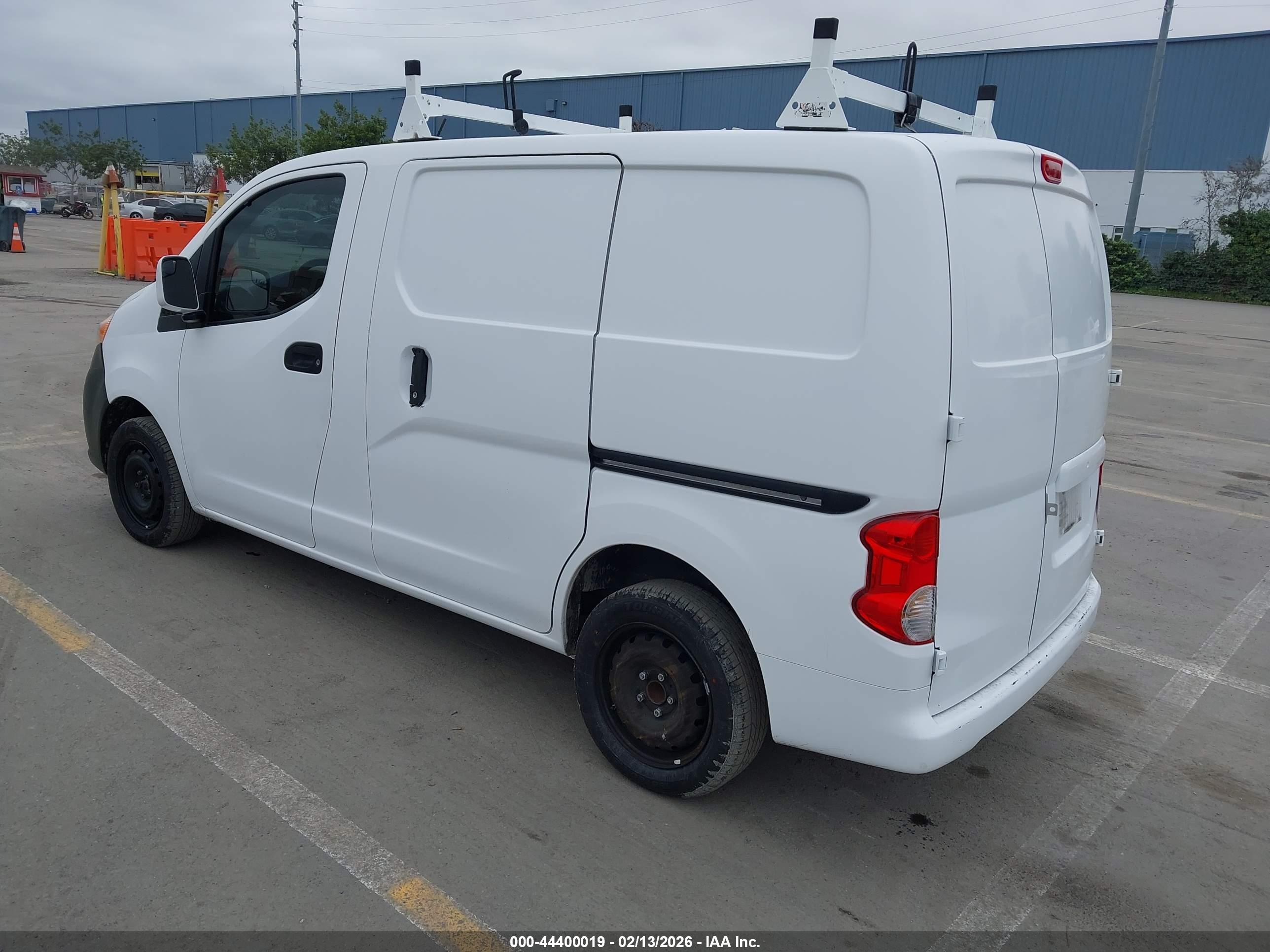 NISSAN NV200 image 3