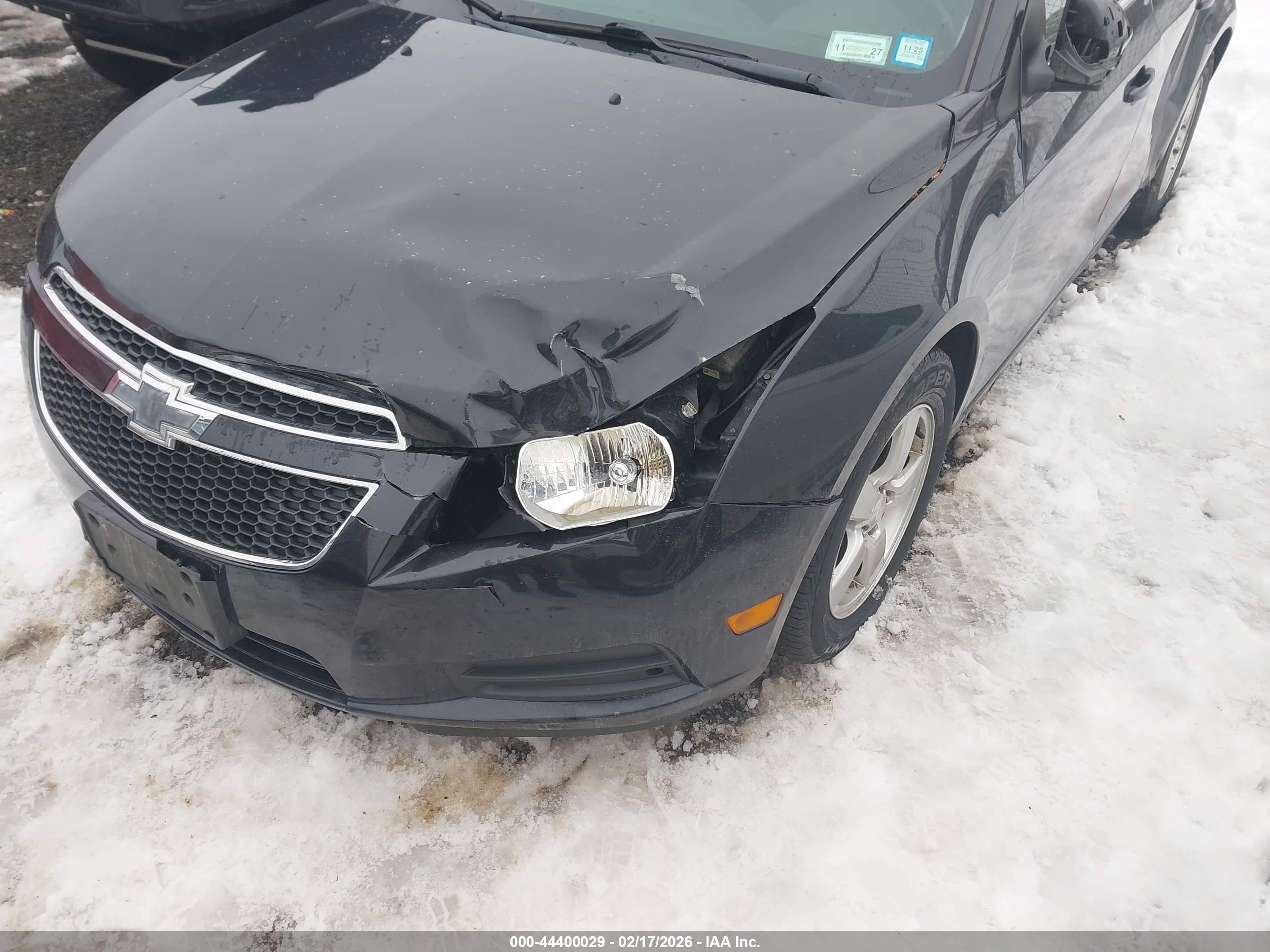 CHEVROLET CRUZE image 6