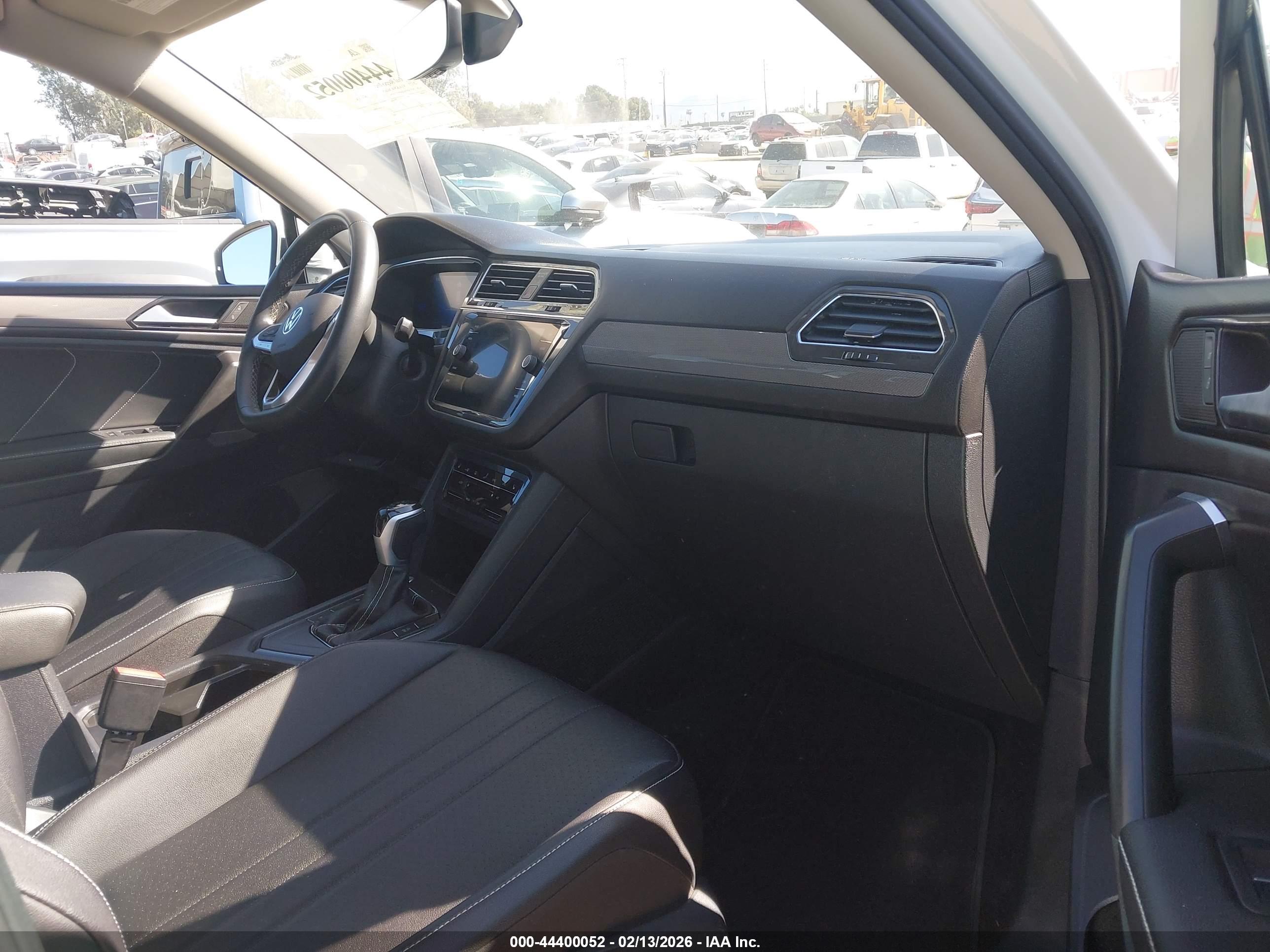 VOLKSWAGEN TIGUAN image 5