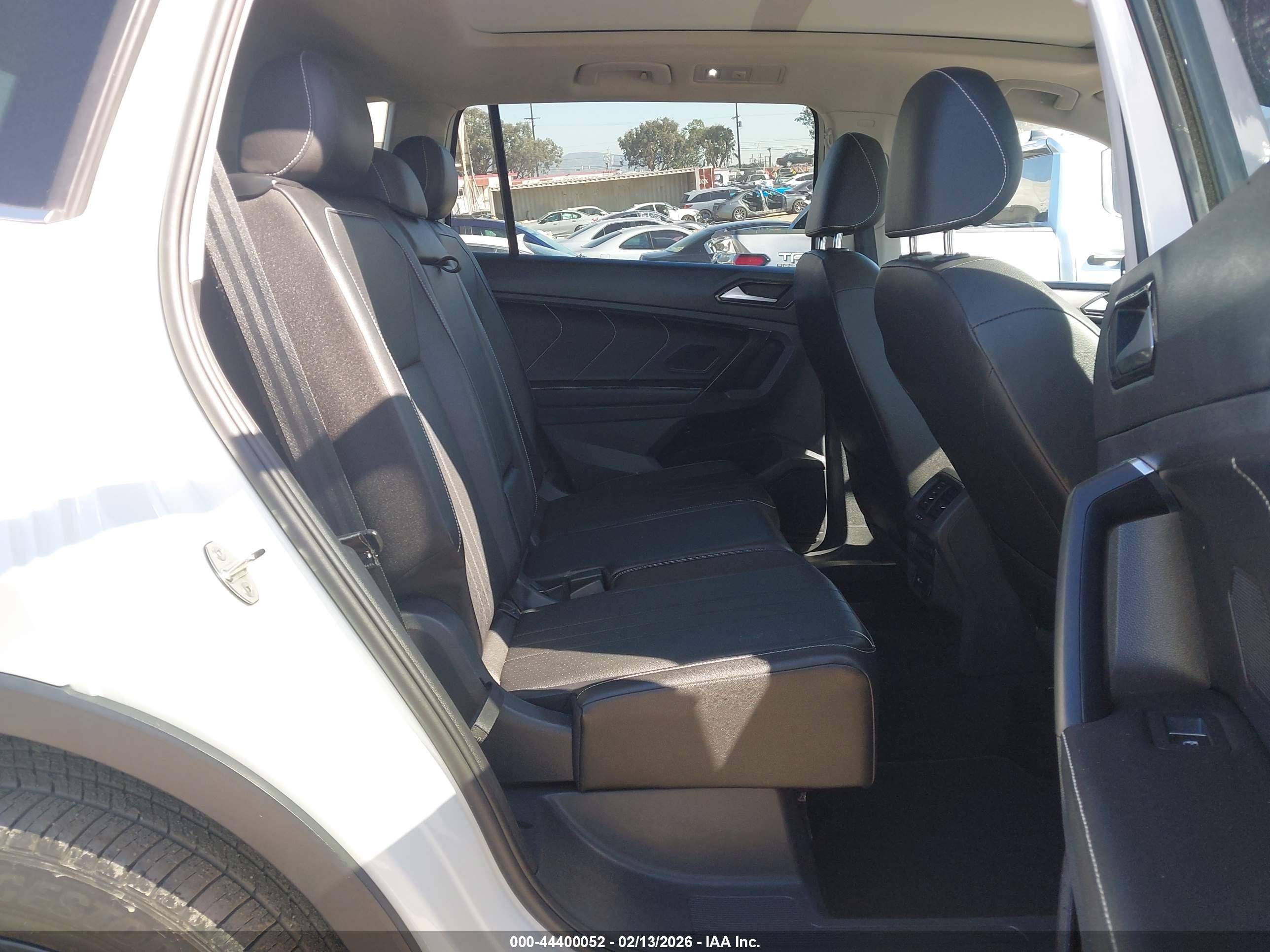 VOLKSWAGEN TIGUAN image 8