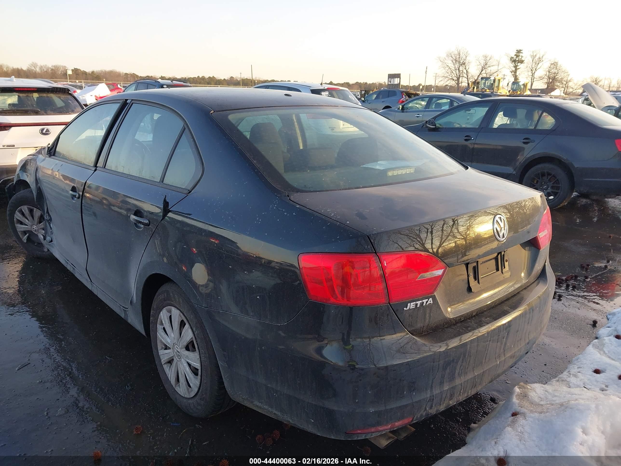 VOLKSWAGEN JETTA image 3