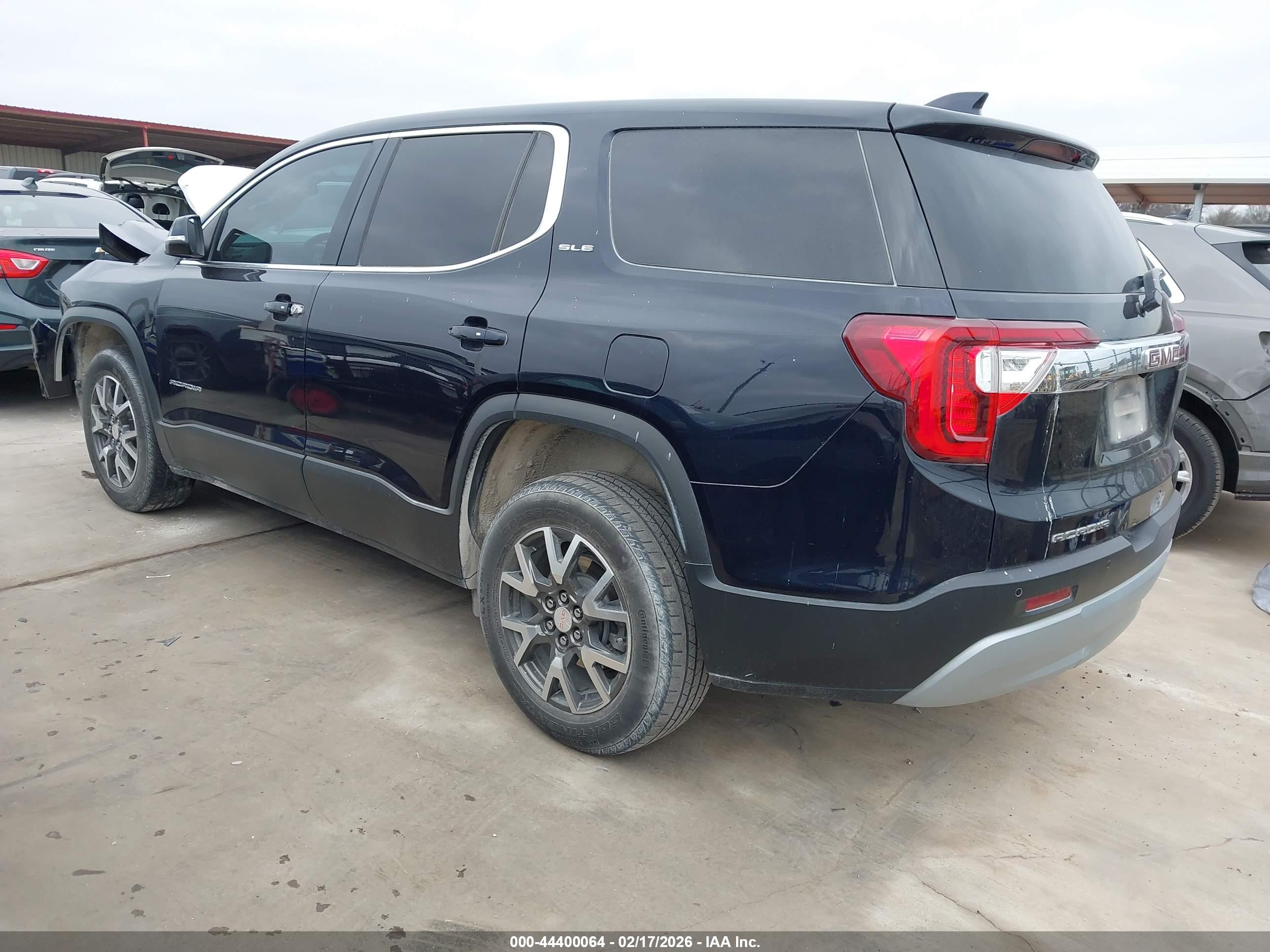 GMC ACADIA image 3