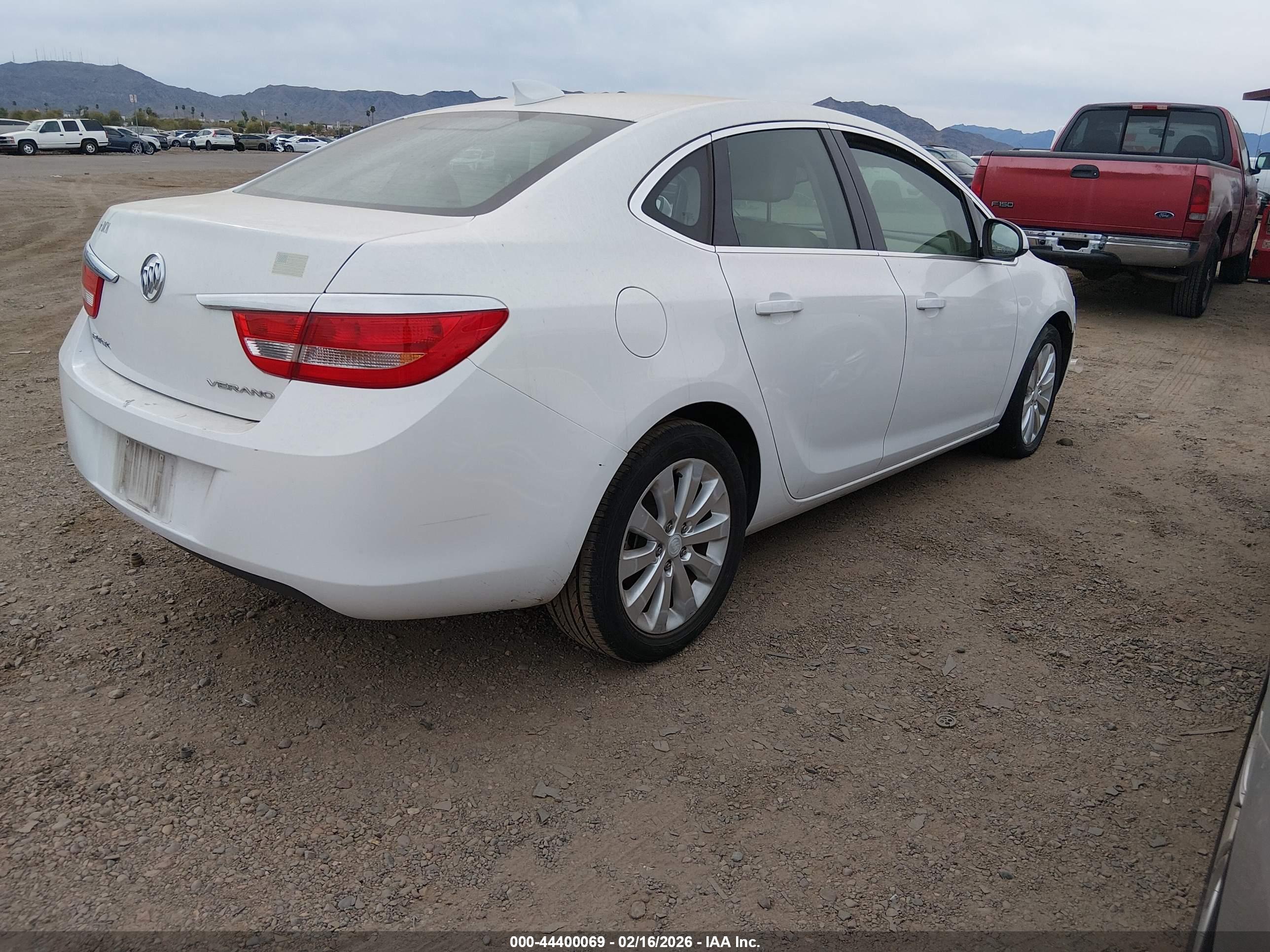 BUICK VERANO image 4