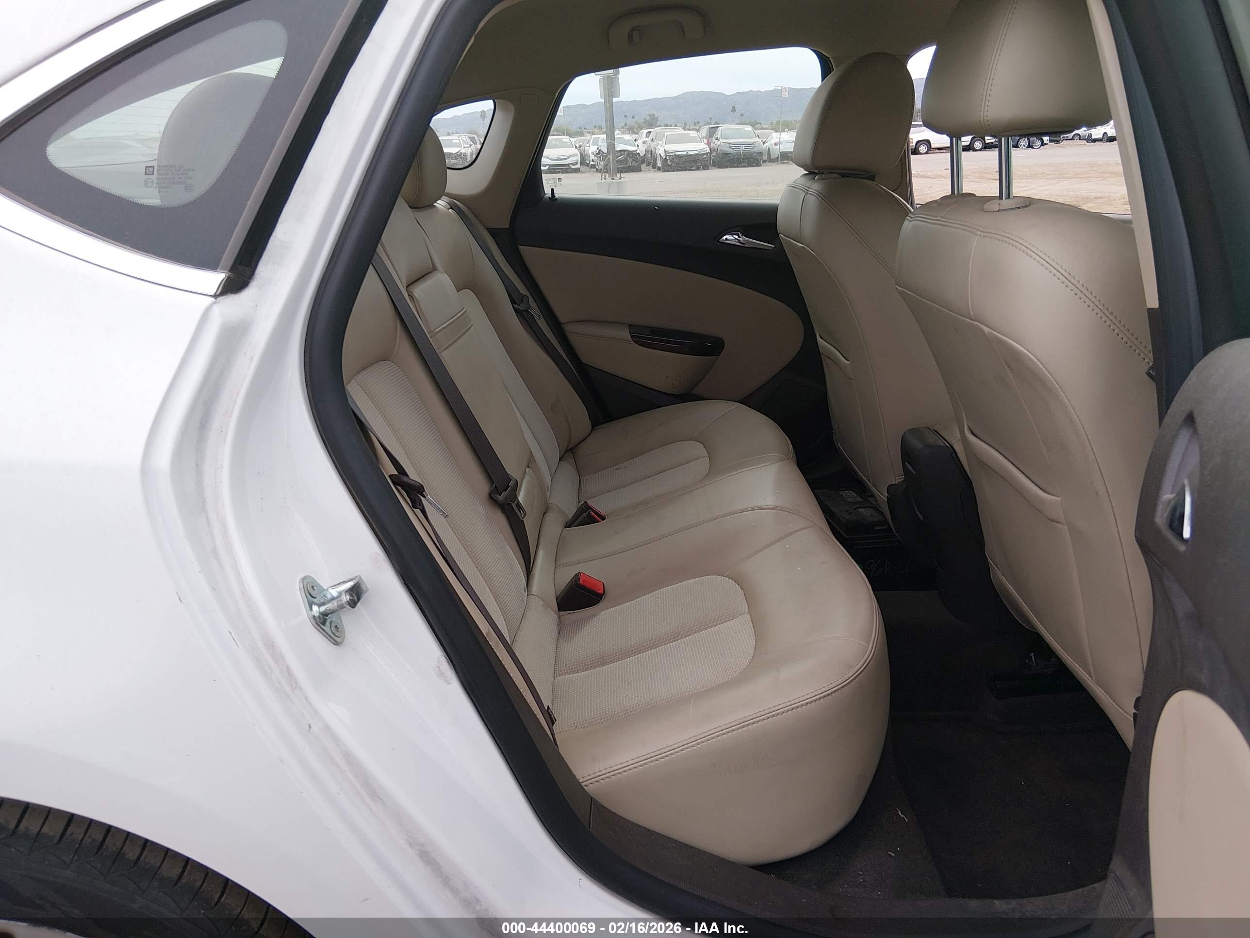 BUICK VERANO image 8