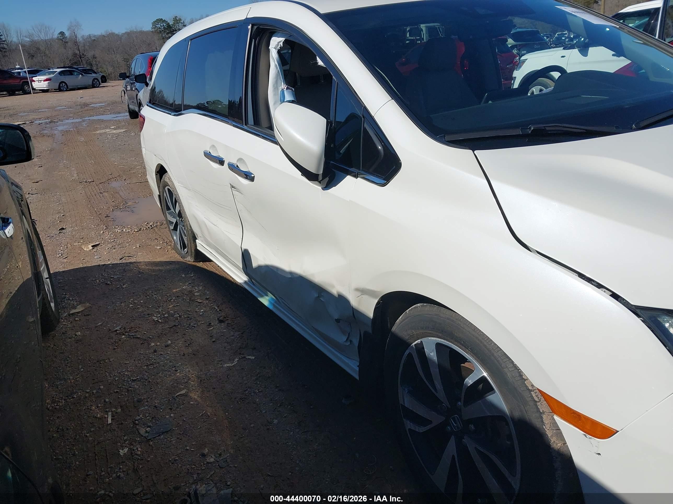 HONDA ODYSSEY image 6
