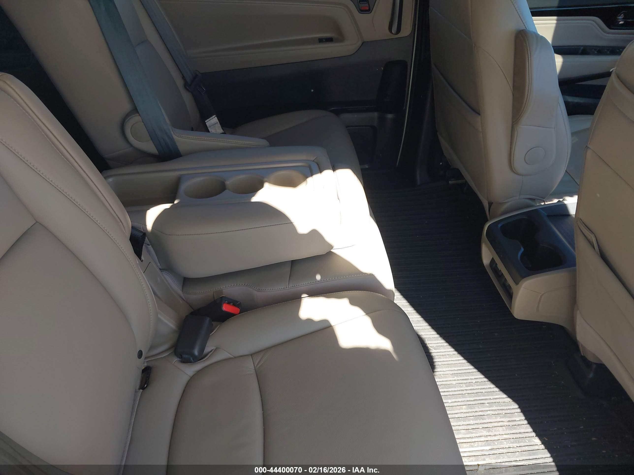 HONDA ODYSSEY image 8