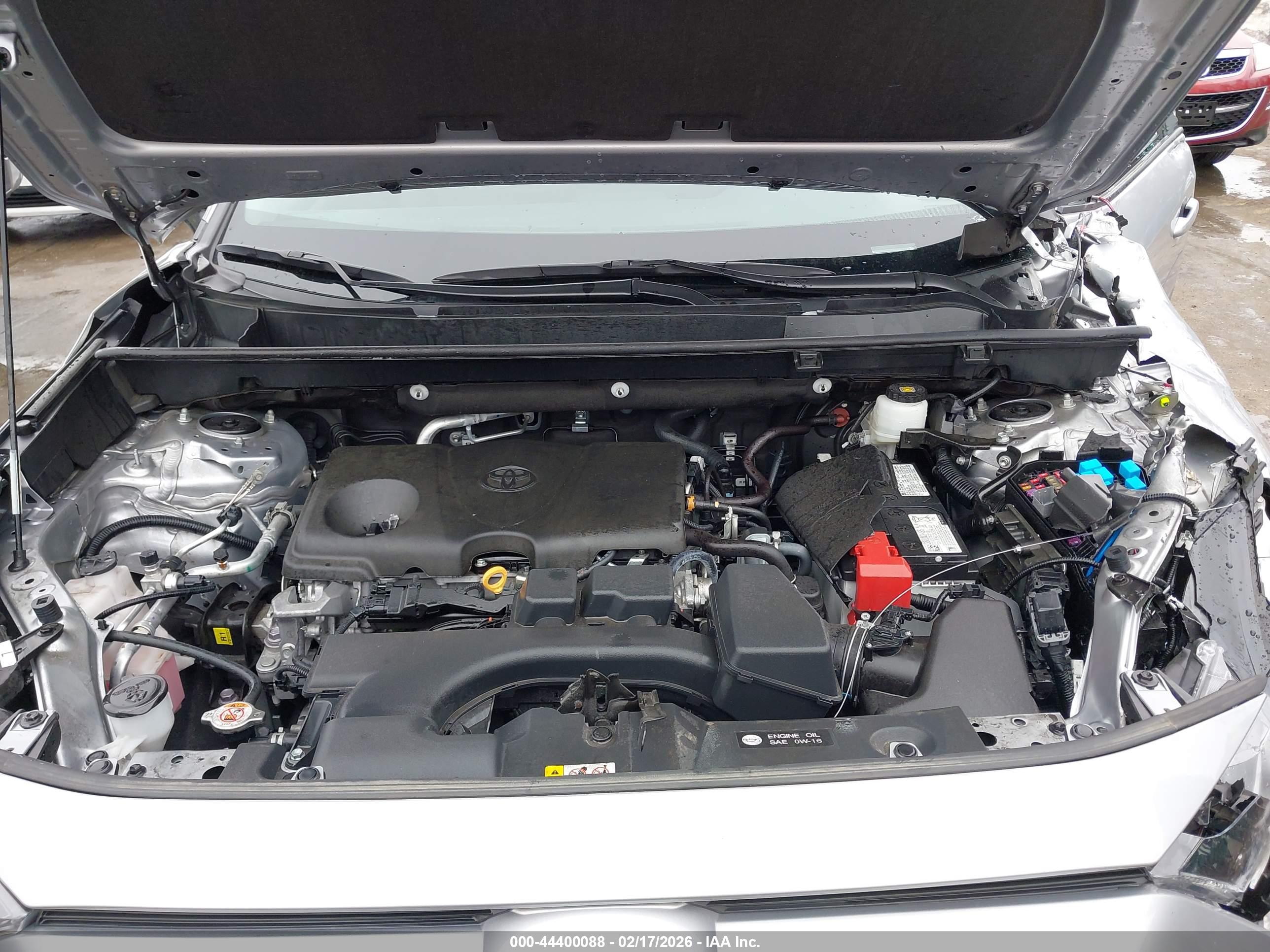 TOYOTA RAV4 image 10