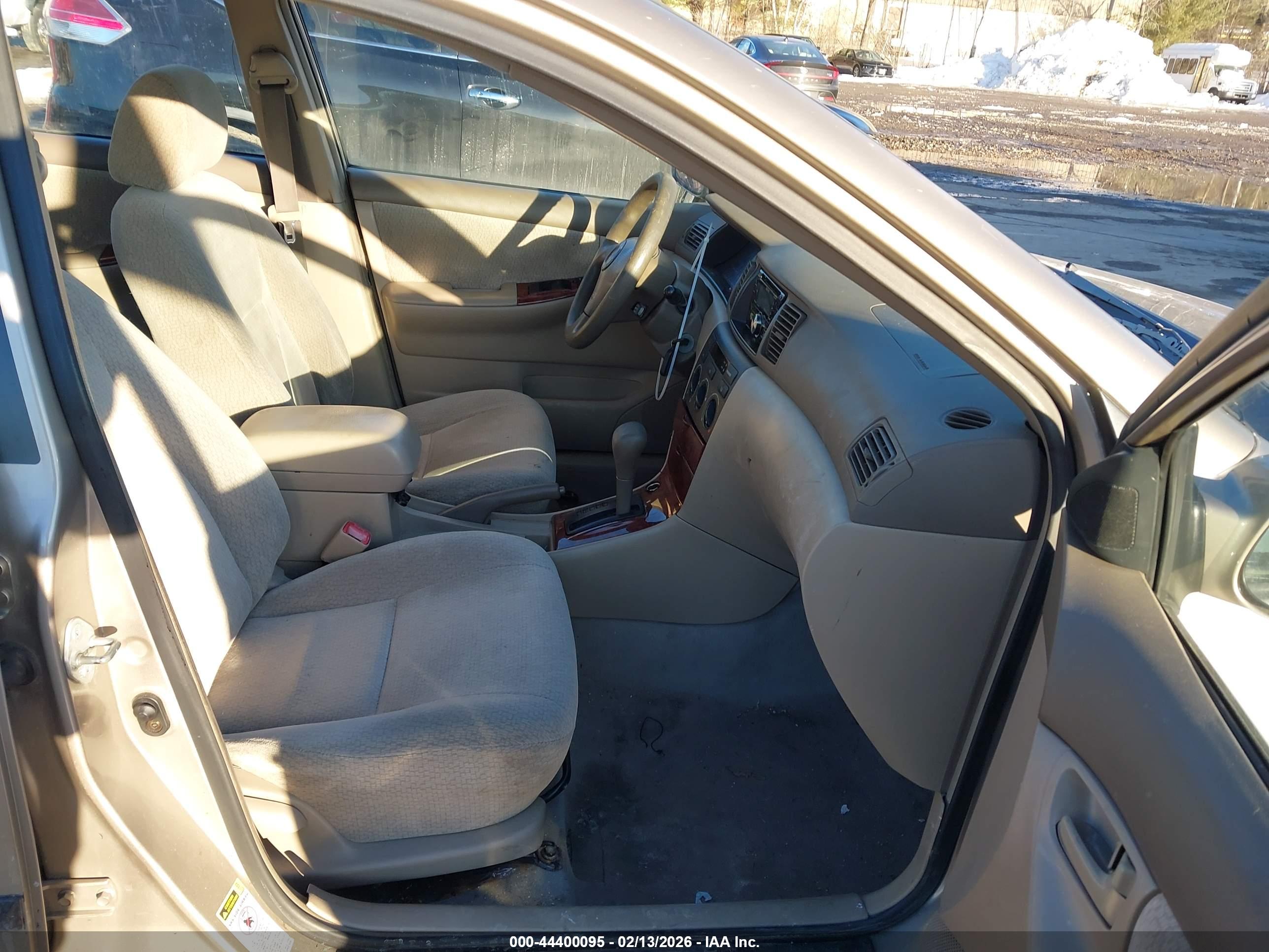 TOYOTA COROLLA image 5
