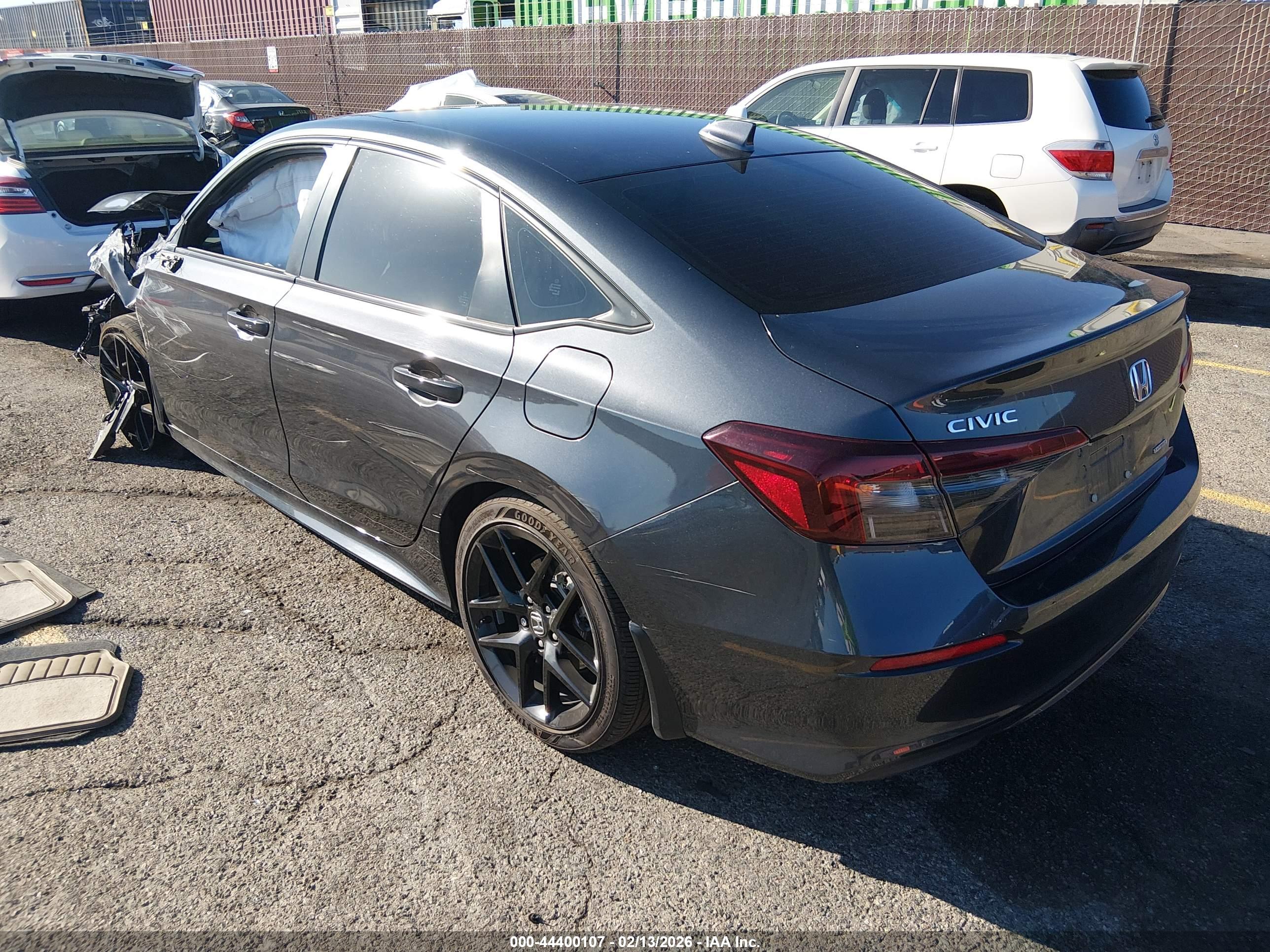 HONDA CIVIC image 3