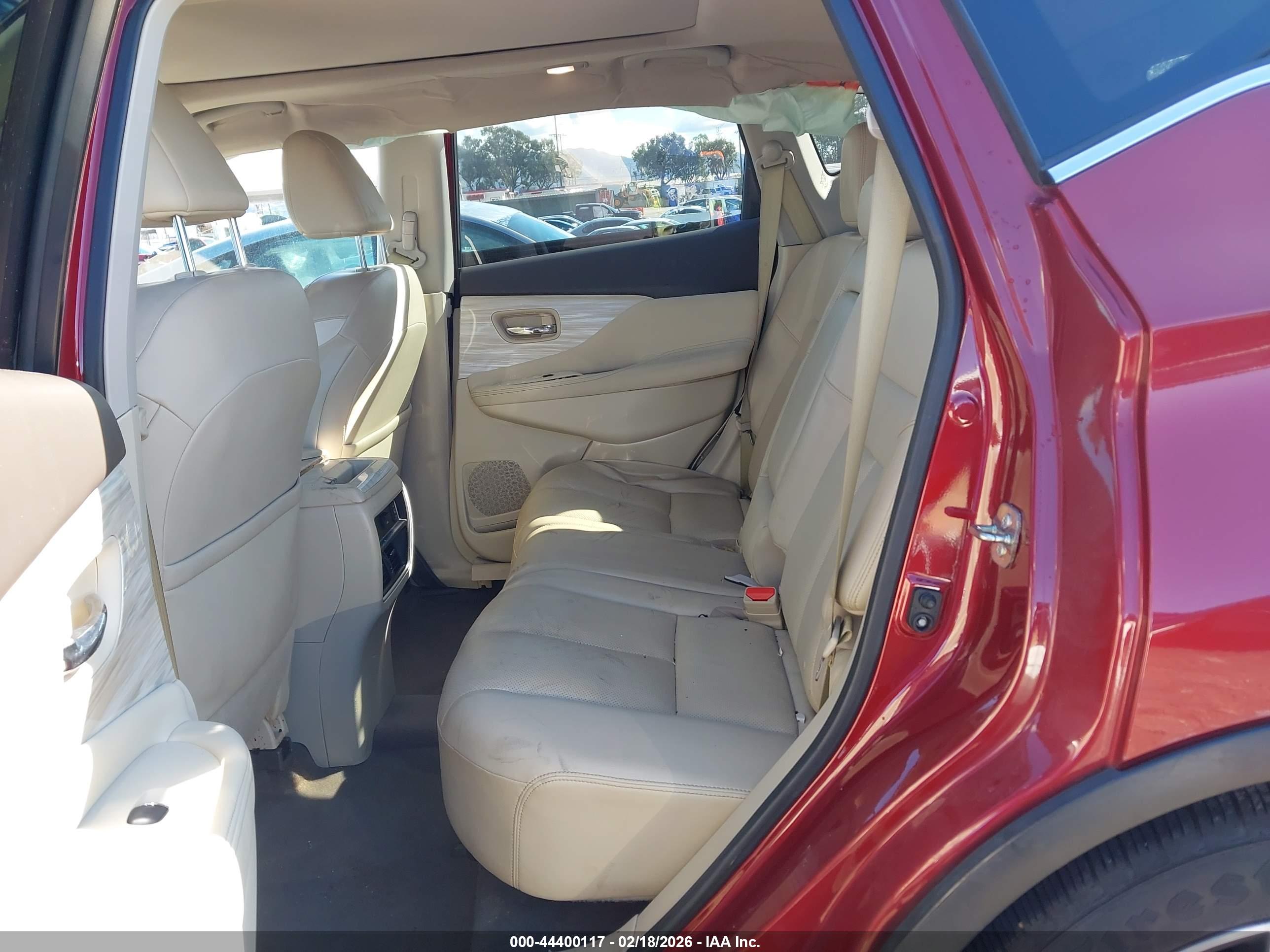 NISSAN MURANO image 8