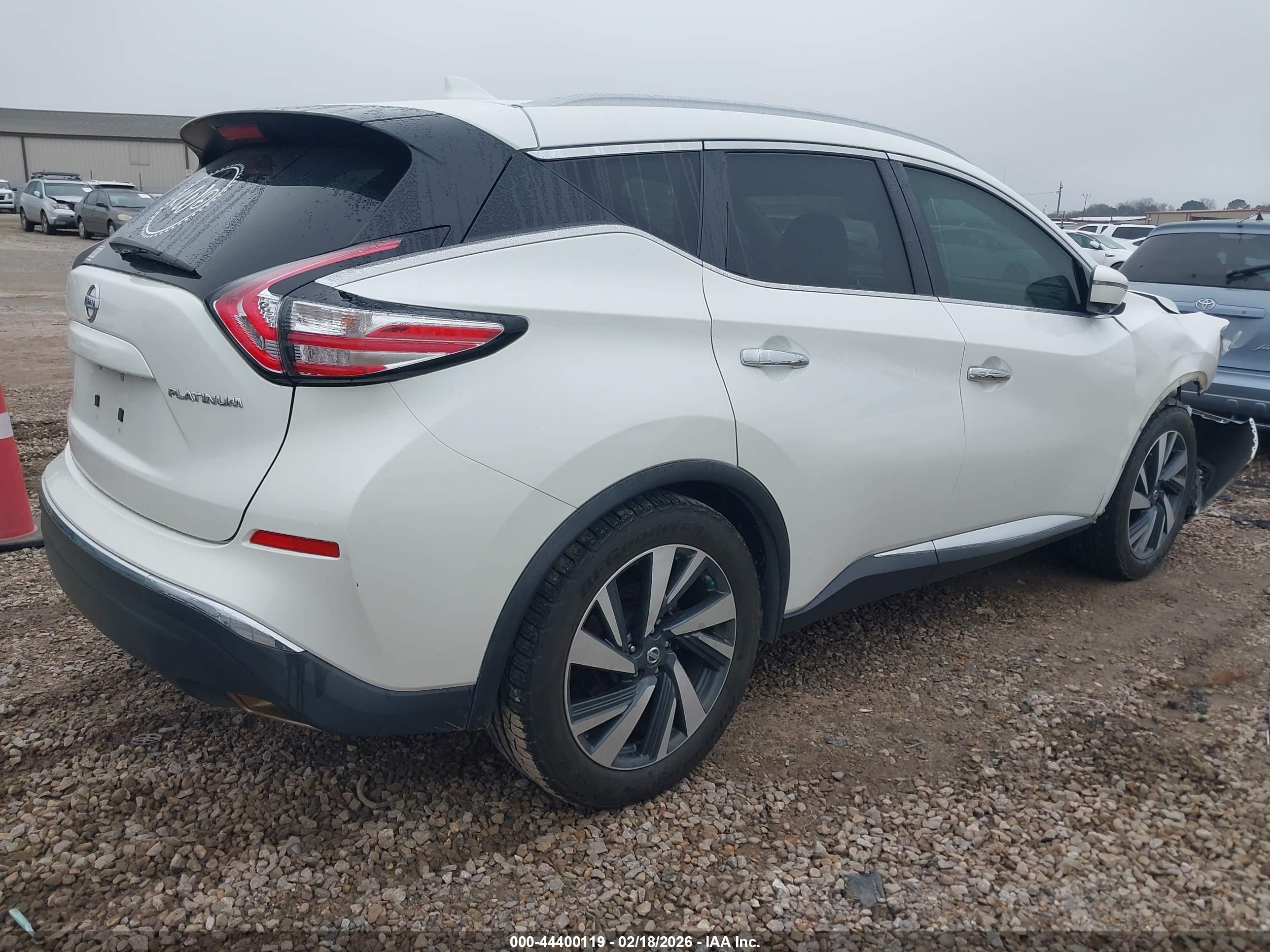 NISSAN MURANO image 4