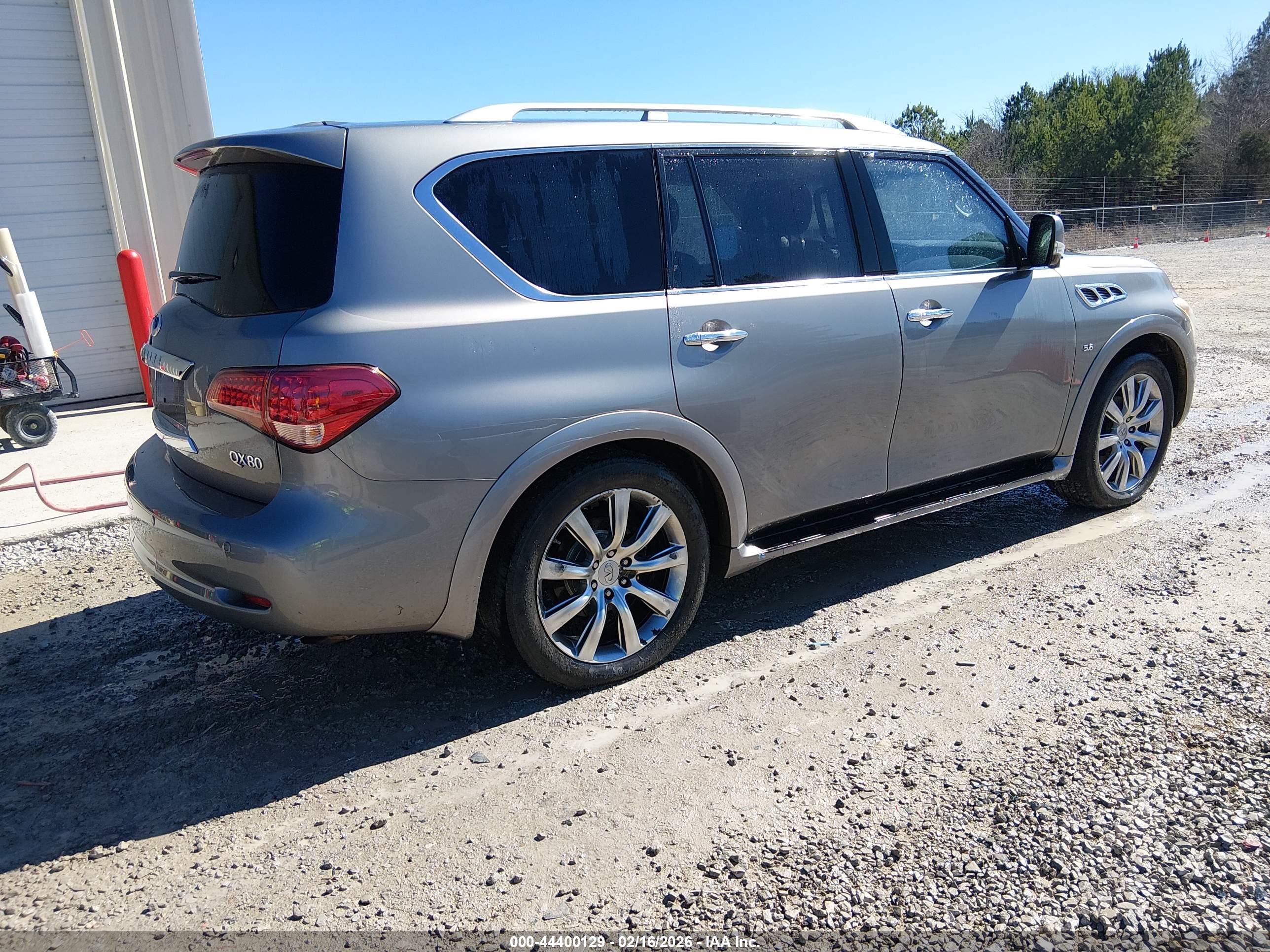 INFINITI QX80 image 4