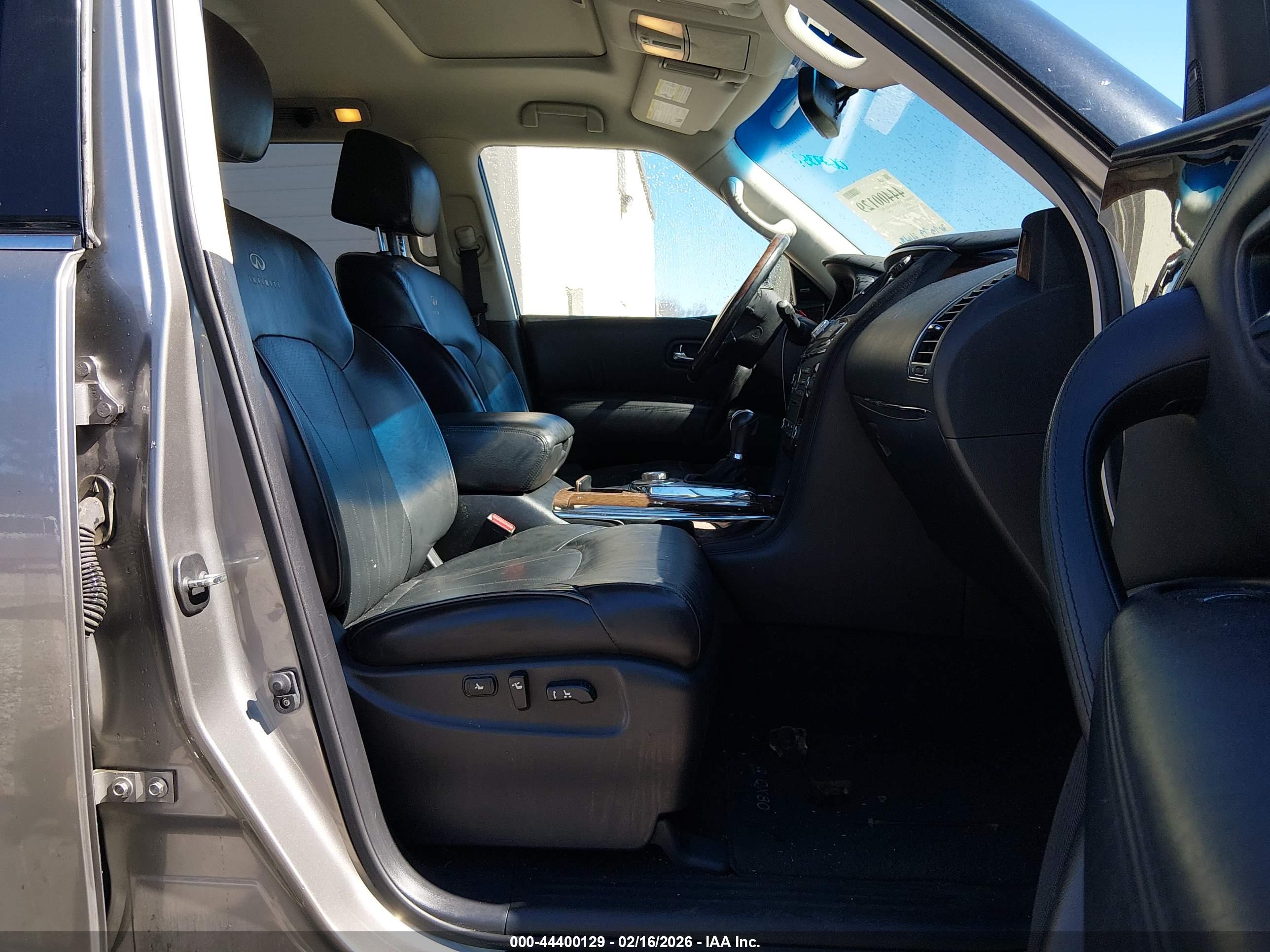INFINITI QX80 image 5