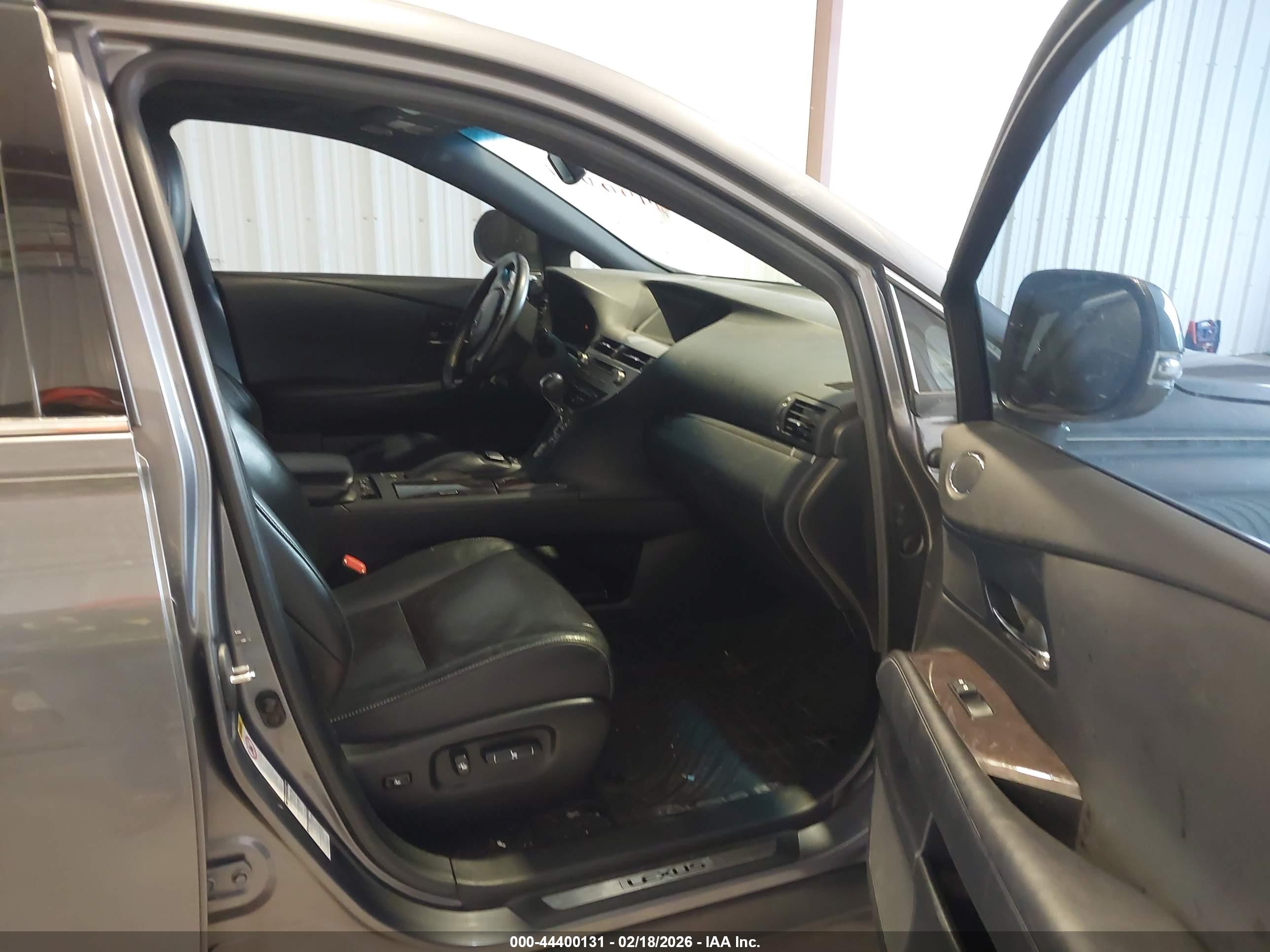 LEXUS RX image 5