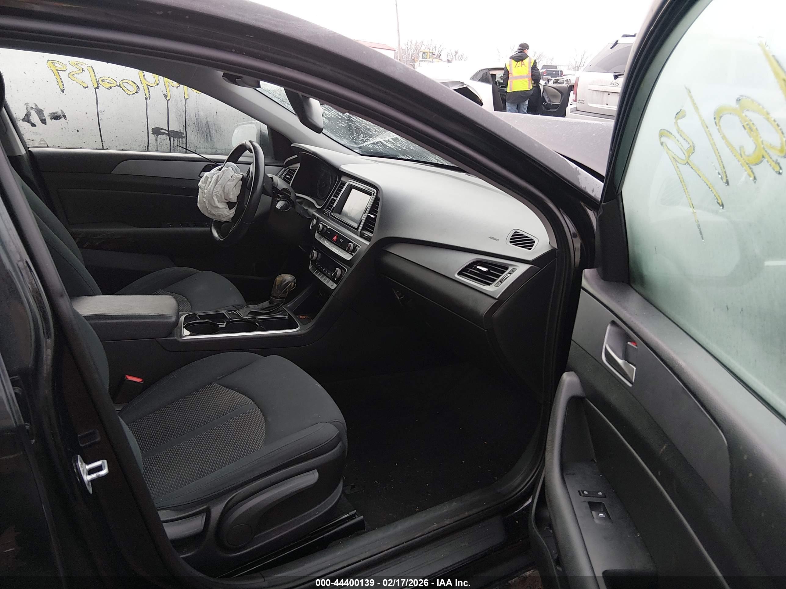 HYUNDAI SONATA image 5
