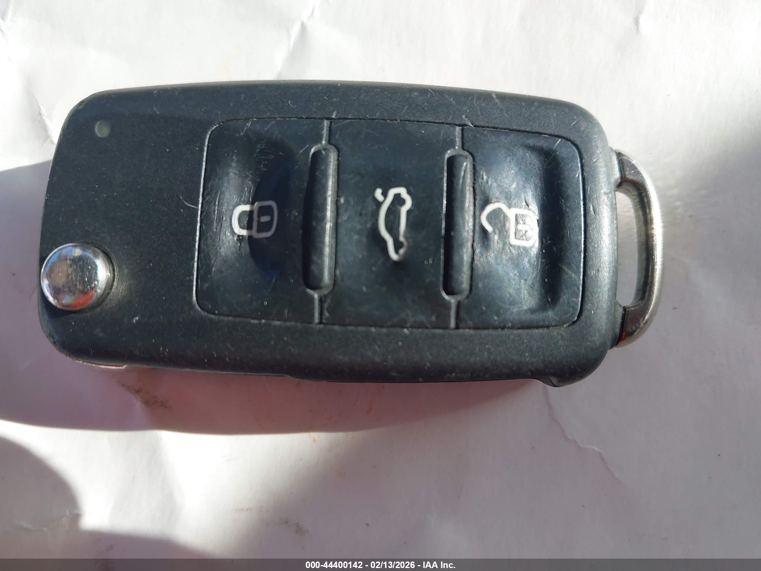 VOLKSWAGEN JETTA image 11