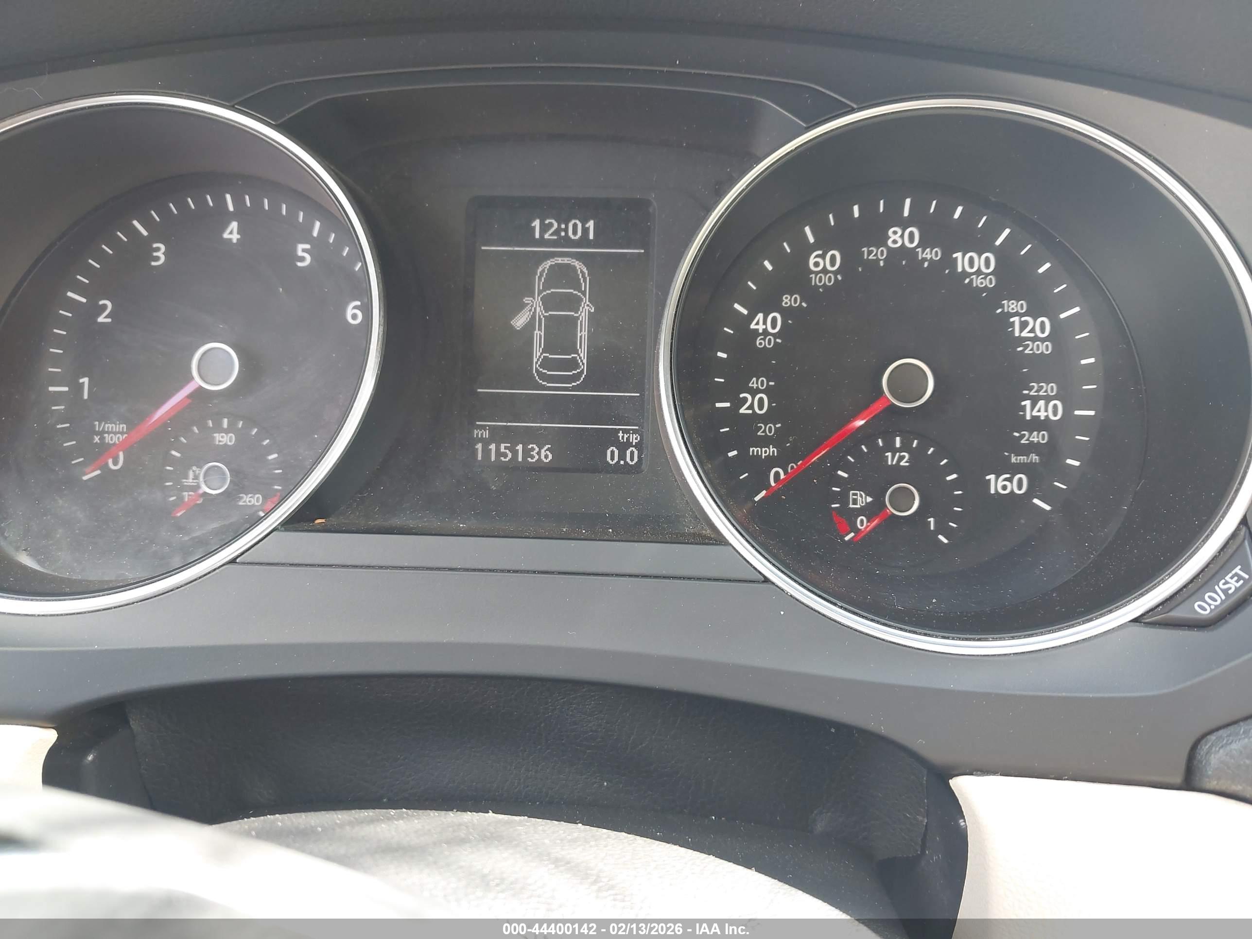 VOLKSWAGEN JETTA image 7