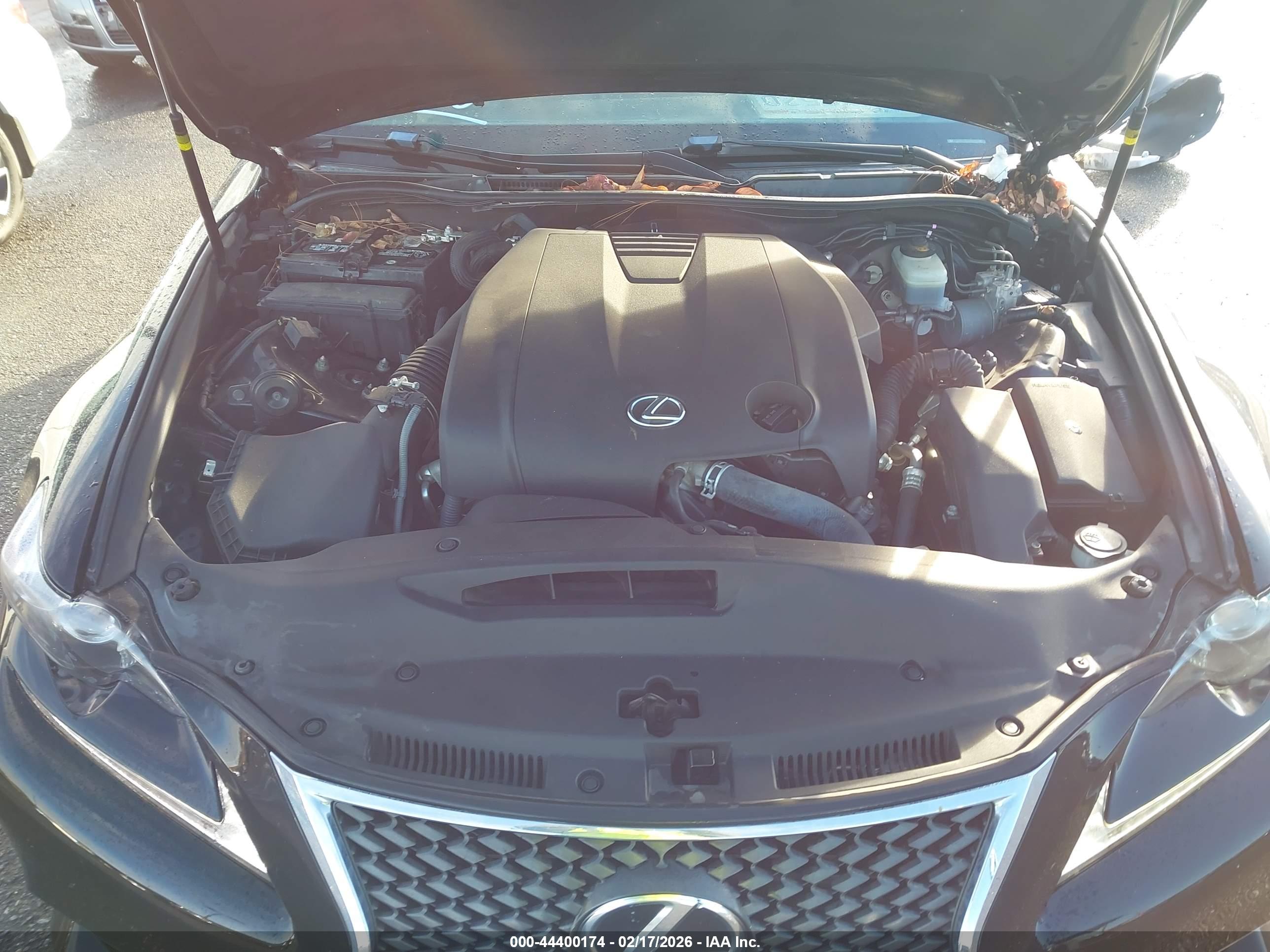 LEXUS IS image 10