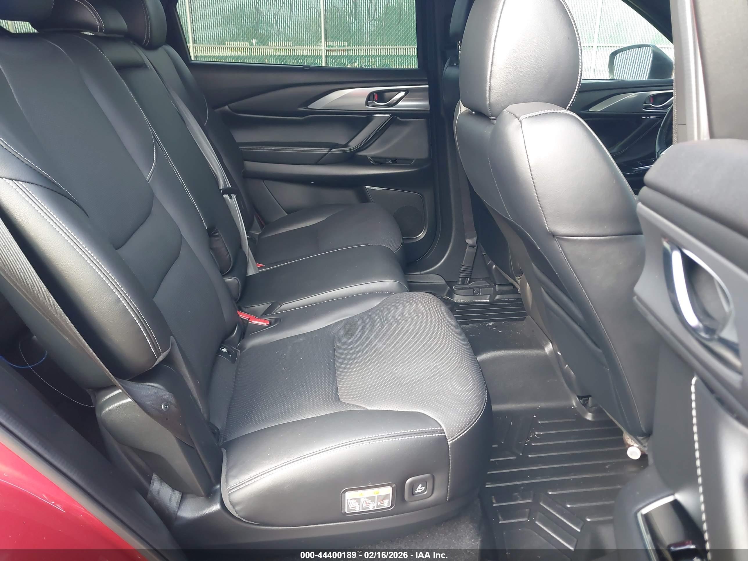 MAZDA CX-9 image 8