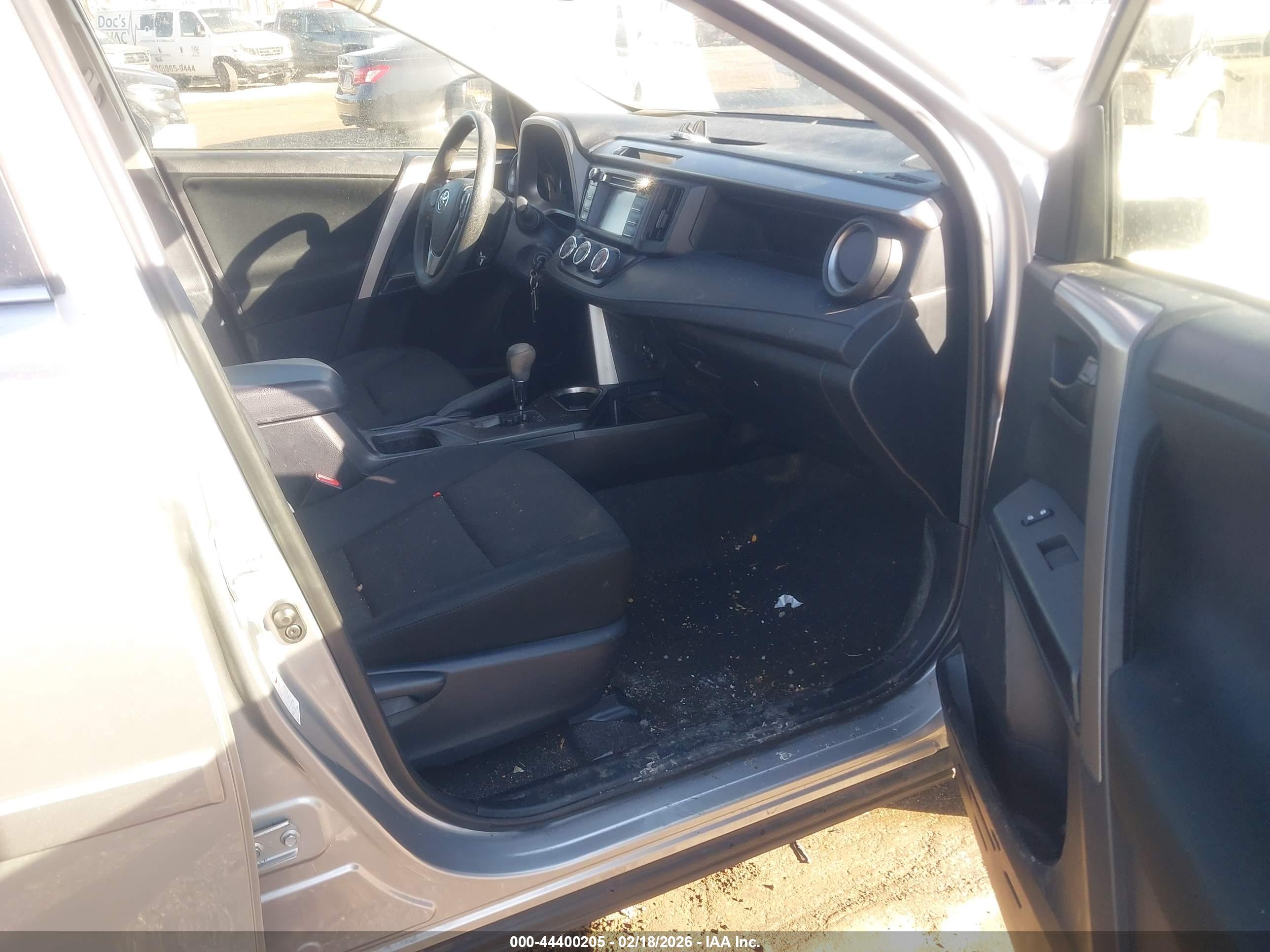 TOYOTA RAV4 image 5