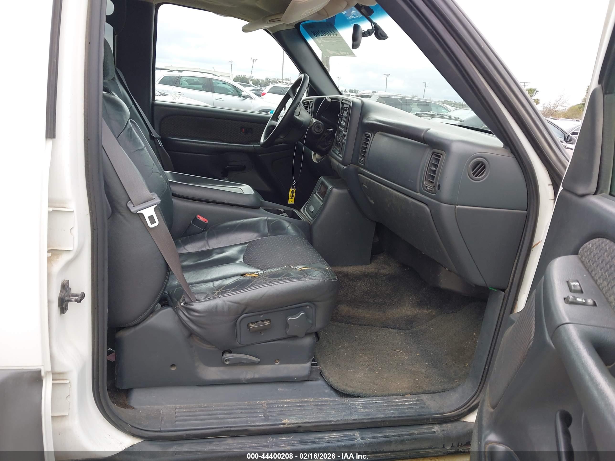CHEVROLET AVALANCHE image 5