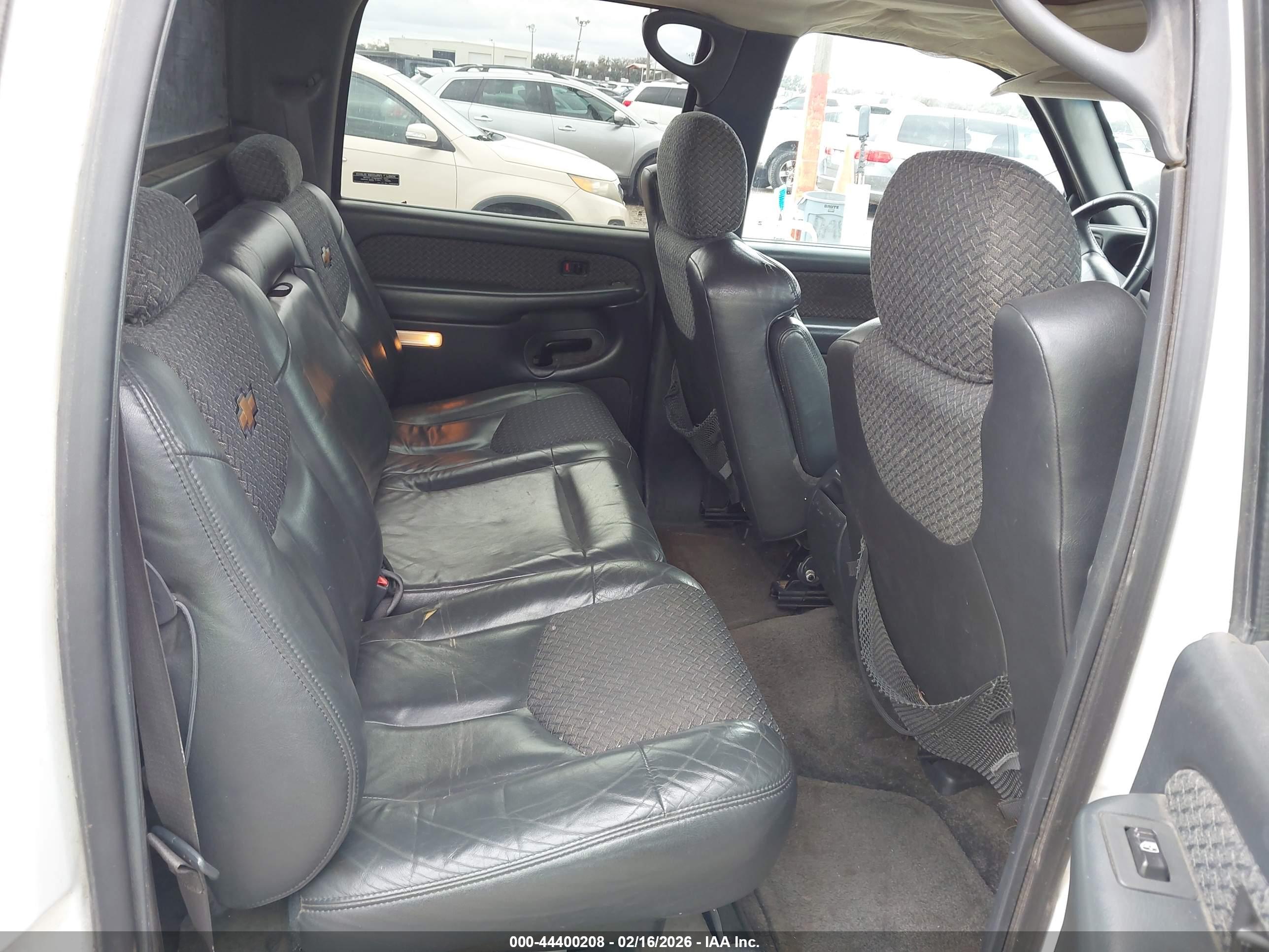 CHEVROLET AVALANCHE image 8