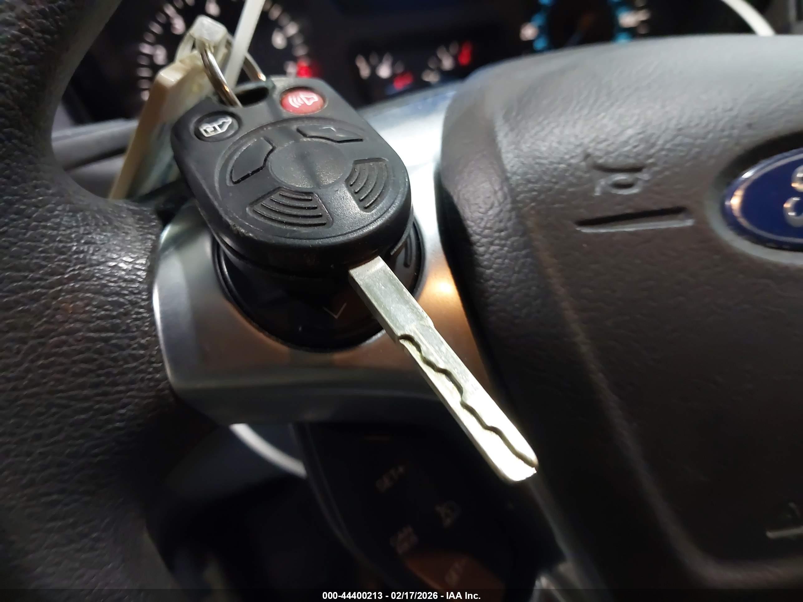 FORD TRANSIT-150 image 11