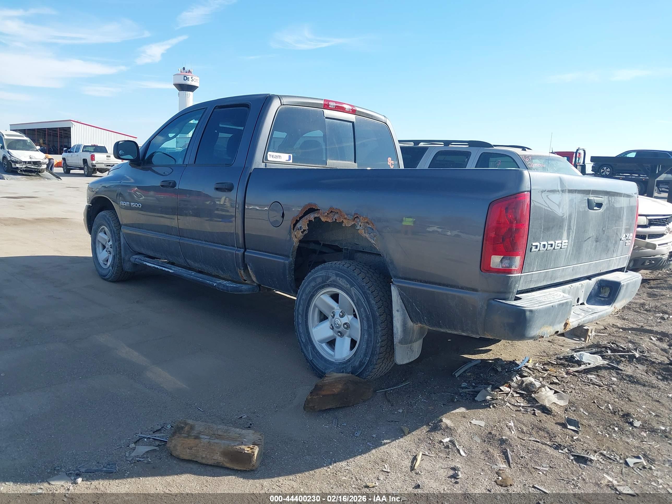 DODGE RAM image 3
