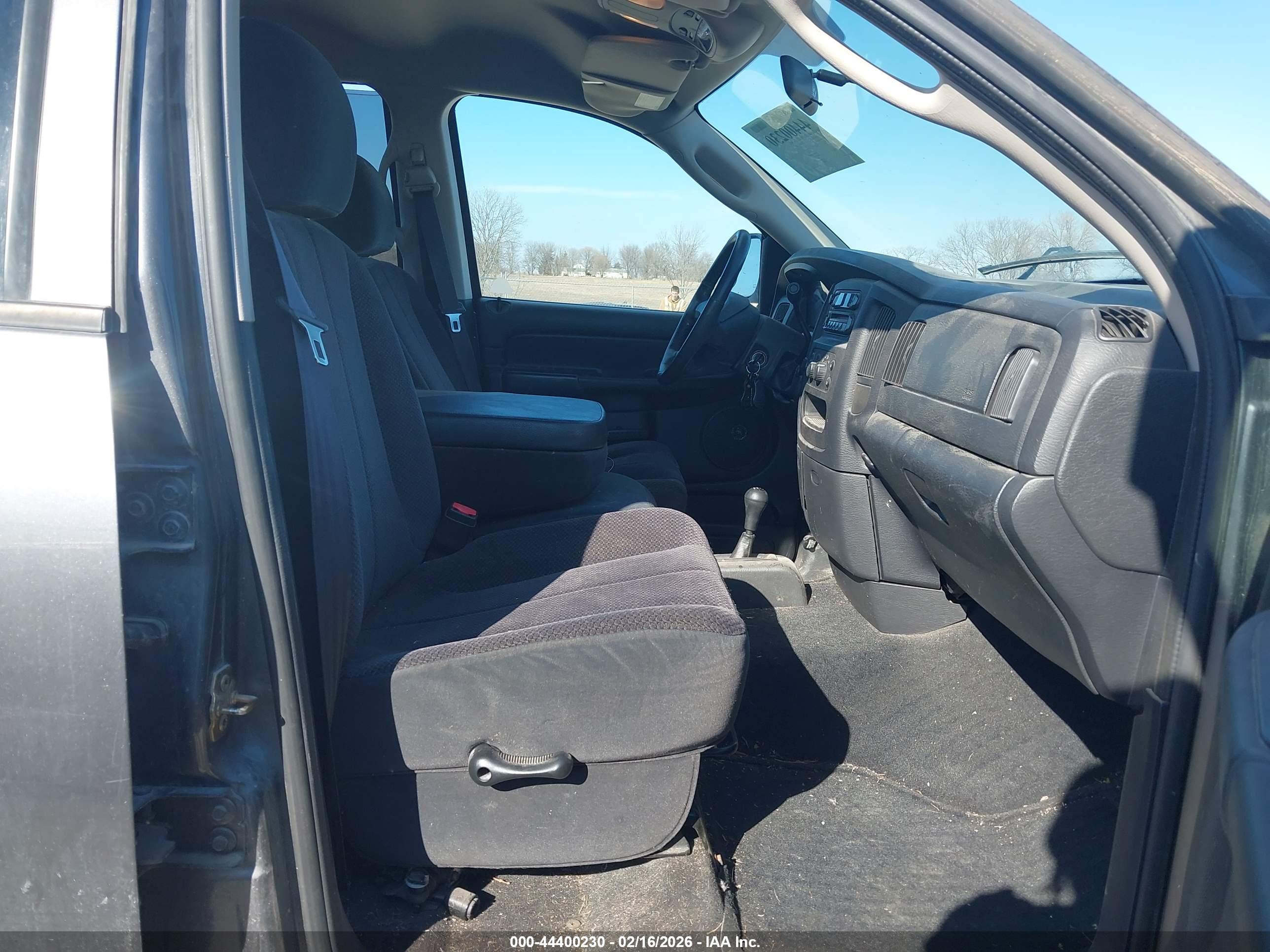 DODGE RAM image 5